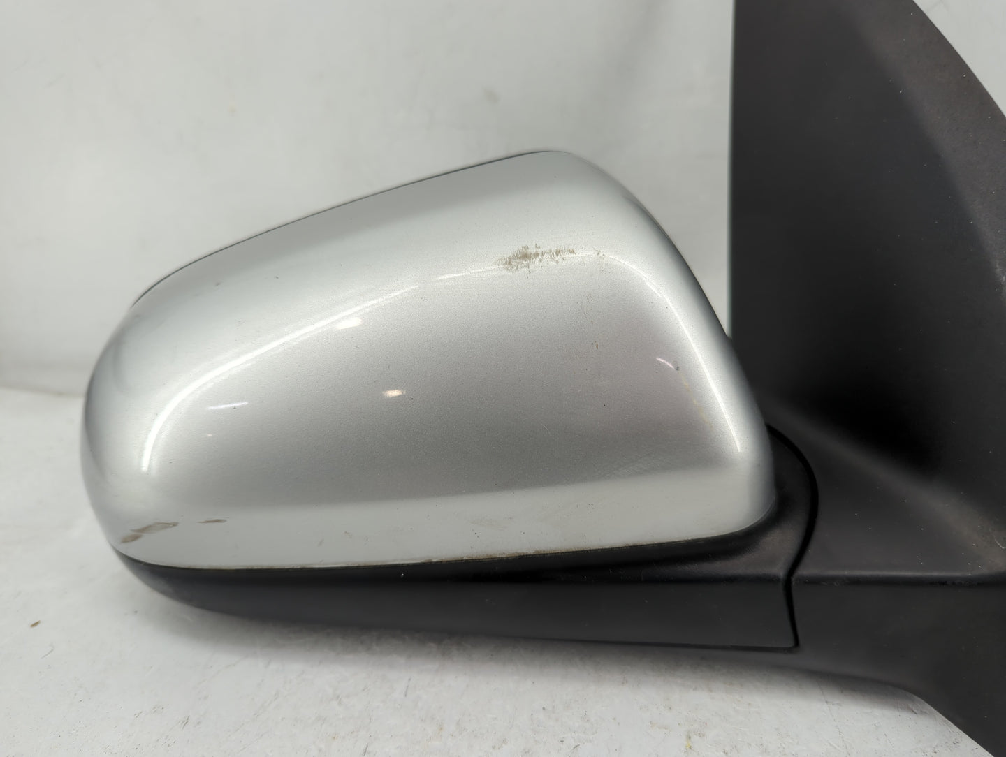 2007-2011 Chevrolet Aveo Passenger Side View Mirror - Right Door Mirror OEM Used - Oemusedautoparts1.com