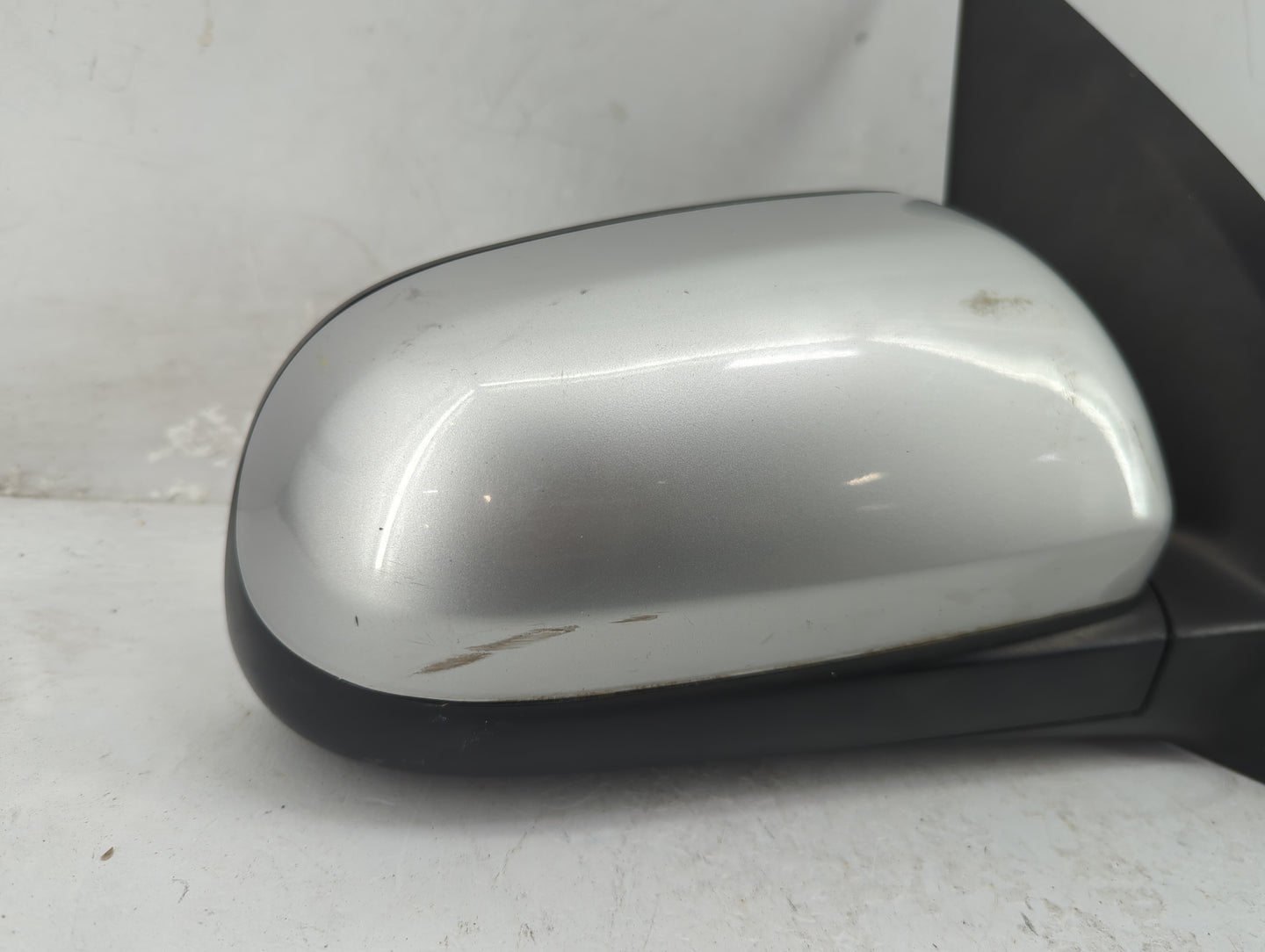 2007-2011 Chevrolet Aveo Passenger Side View Mirror - Right Door Mirror OEM Used - Oemusedautoparts1.com