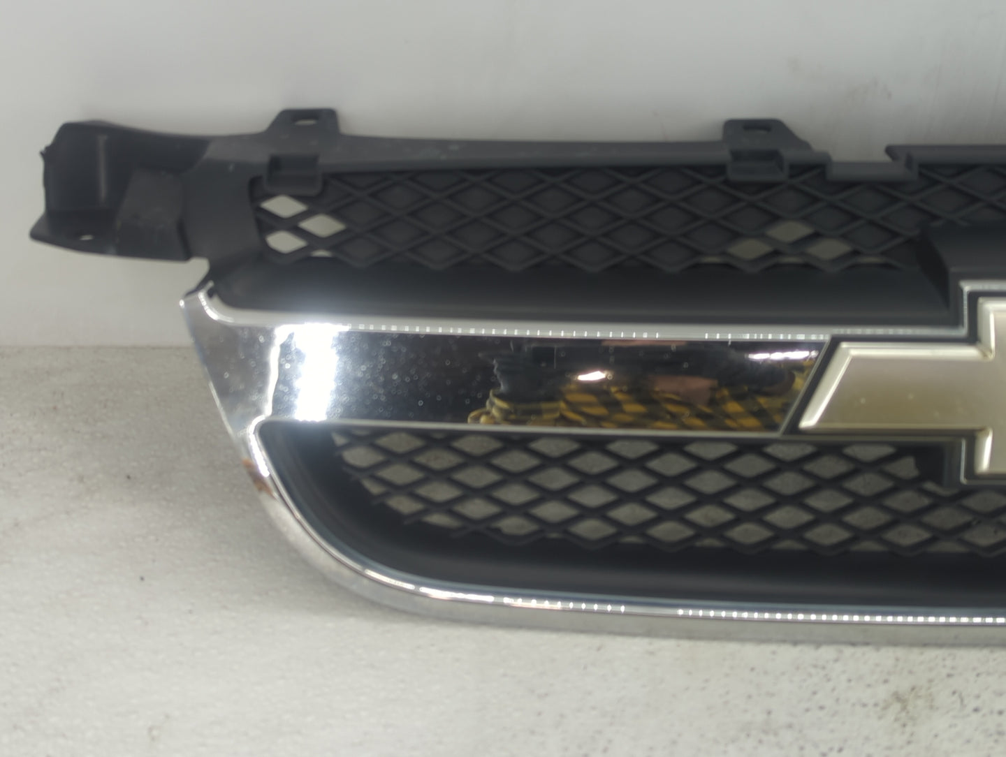2007-2011 Chevrolet Aveo Front Grille Bumper Not Included - Oemusedautoparts1.com