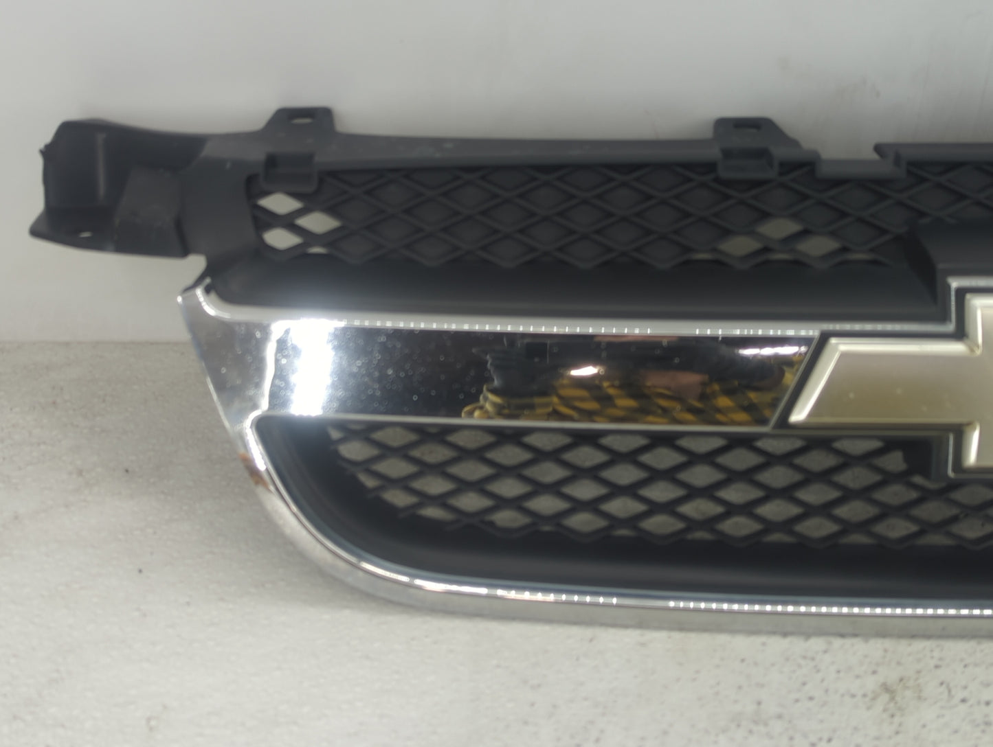 2007-2011 Chevrolet Aveo Front Grille Bumper Not Included - Oemusedautoparts1.com