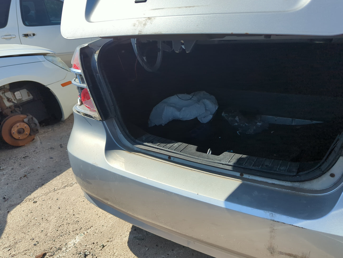 2007-2010 Chevrolet Aveo Rear Bumper Assembly Oem - Oemusedautoparts1.com