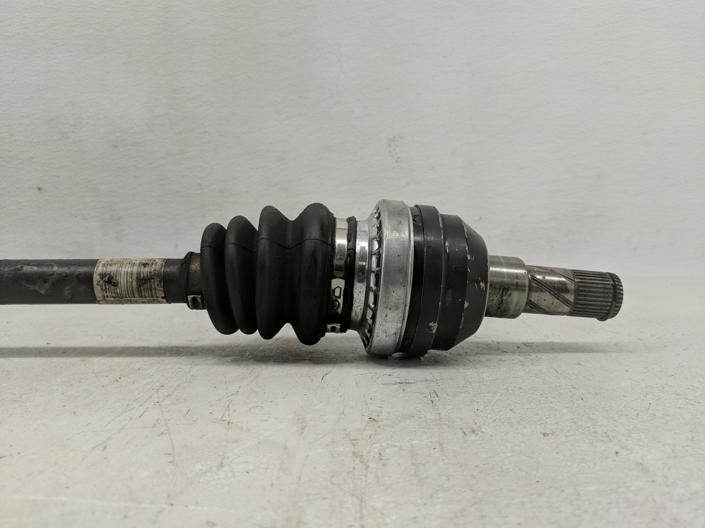 2004-2011 Chevrolet Aveo Axle Shaft Front Driver Cv C/v - Oemusedautoparts1.com