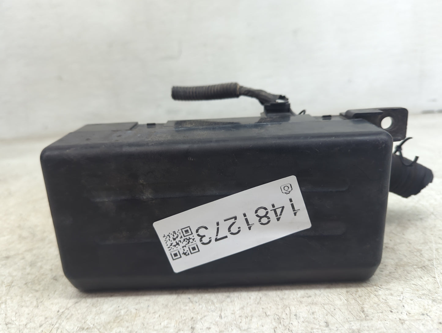2008 Chevrolet Aveo Fusebox Fuse Box Panel Relay Module P/N:96190187 96190189, 96190196 Fits OEM Used Auto Parts - Oemusedau