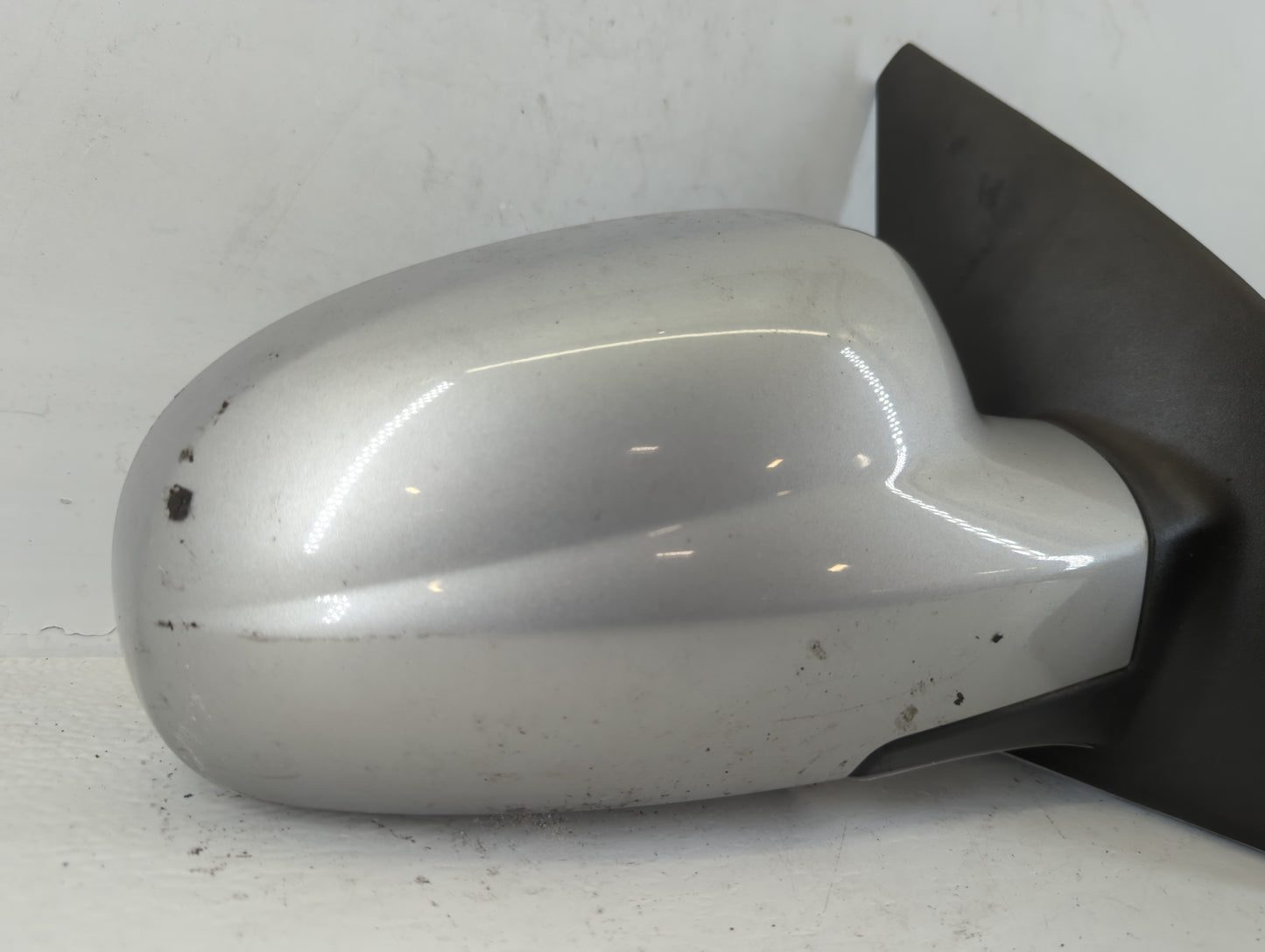 2005-2006 Chevrolet Aveo Passenger Side View Mirror - Right Door Mirror OEM Used - Oemusedautoparts1.com