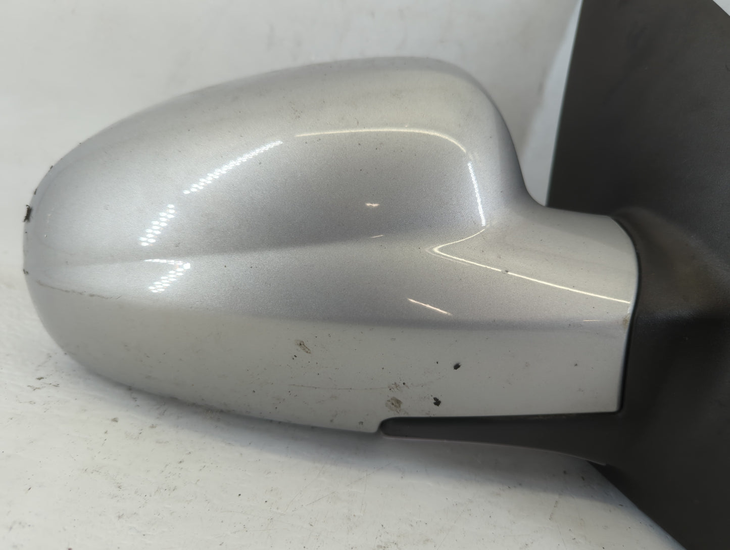 2005-2006 Chevrolet Aveo Passenger Side View Mirror - Right Door Mirror OEM Used - Oemusedautoparts1.com