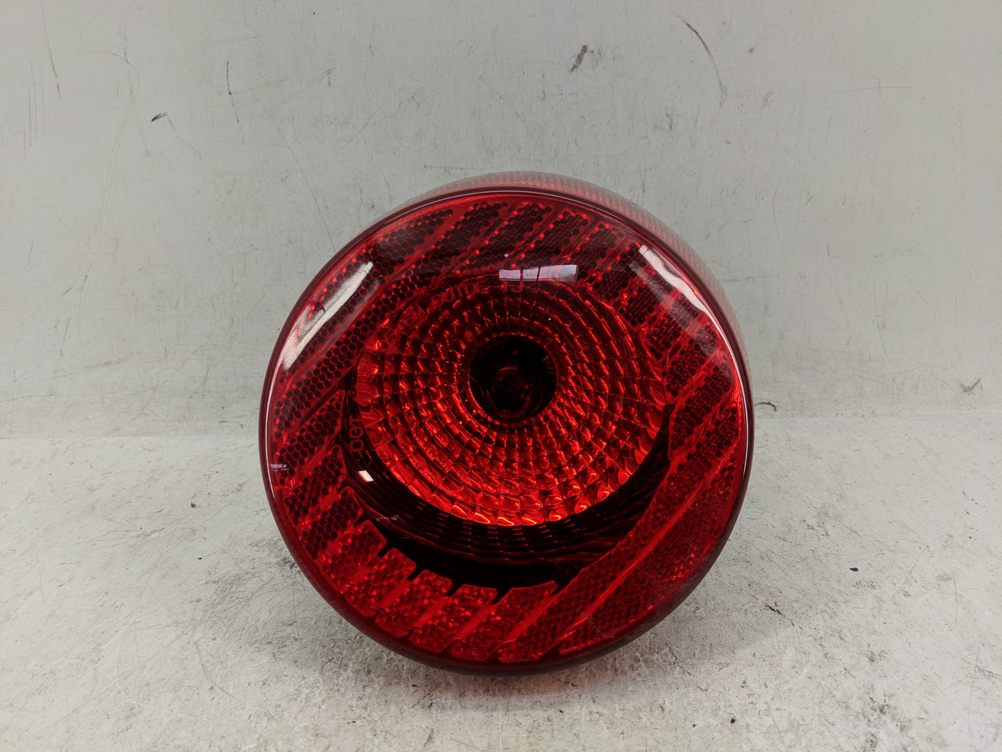 2005-2010 Chevrolet Cobalt Tail Light Assembly Passenger Right OEM P/N:16532532 Fits Fits 2005 2006 2007 2008 2009 2010 OEM 