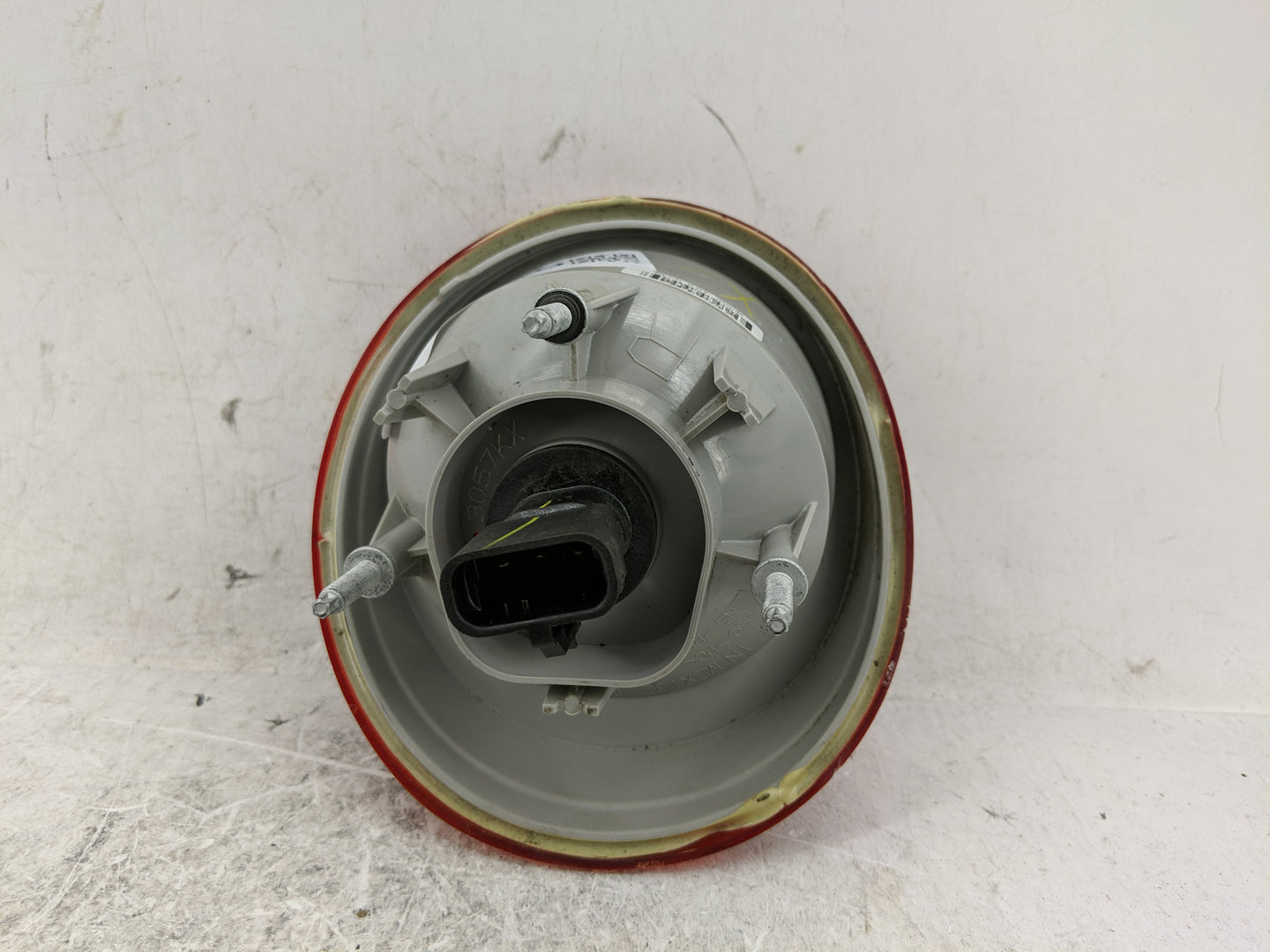 2005-2010 Chevrolet Cobalt Tail Light Assembly Passenger Right OEM P/N:16532532 A Fits Fits 2005 2006 2007 2008 2009 2010 OE