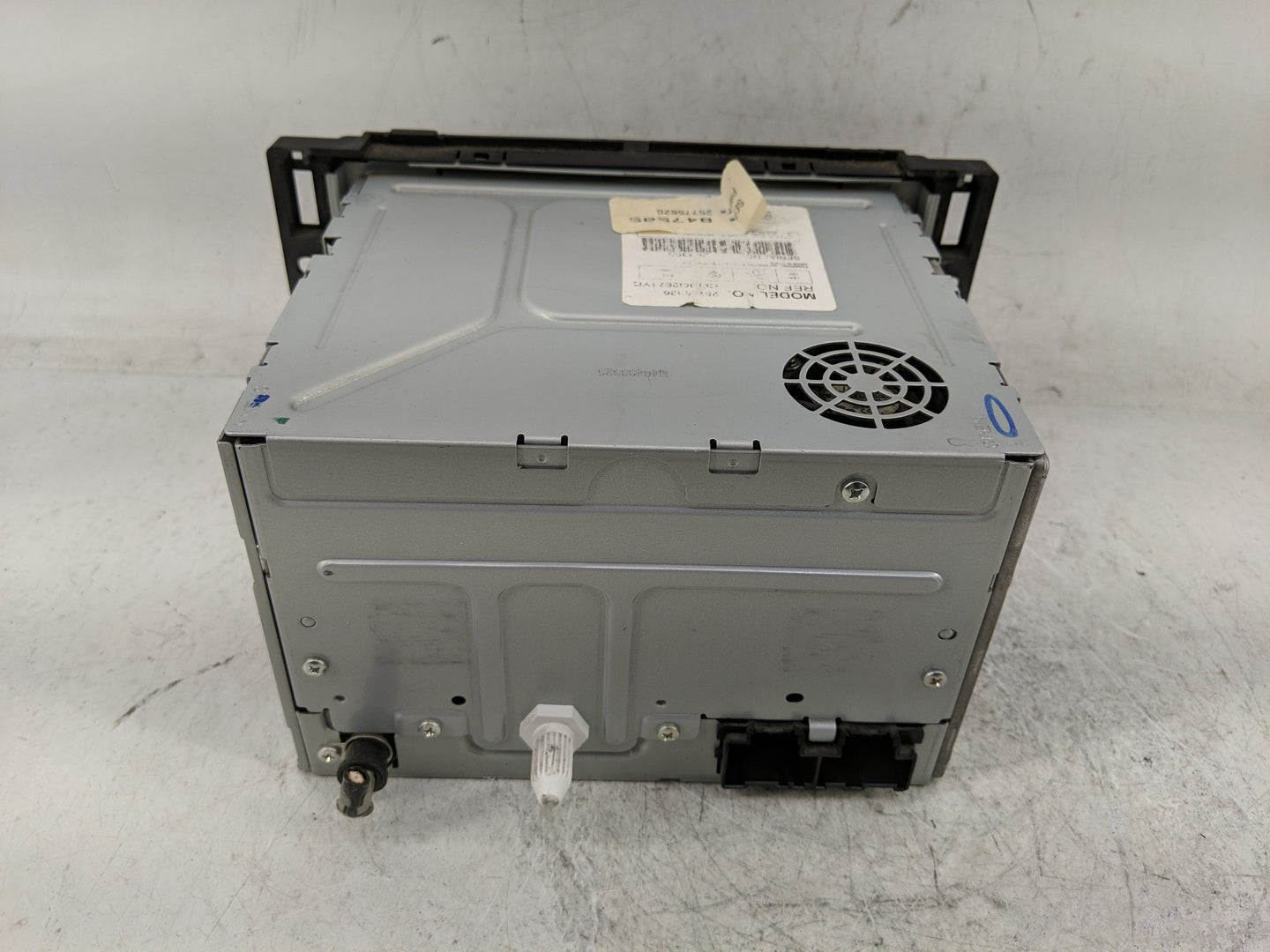 2008 Chevrolet Cobalt Radio AM FM Cd Player Receiver Replacement Fits OEM Used Auto Parts - Oemusedautoparts1.com