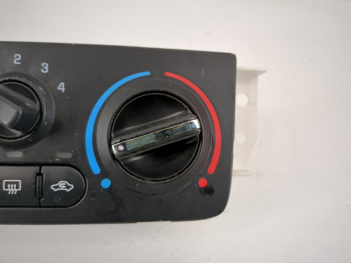 2005-2010 Chevrolet Cobalt Climate Control Module Temperature AC/Heater Replacement P/N:15890411 Fits OEM Used Auto Parts - 