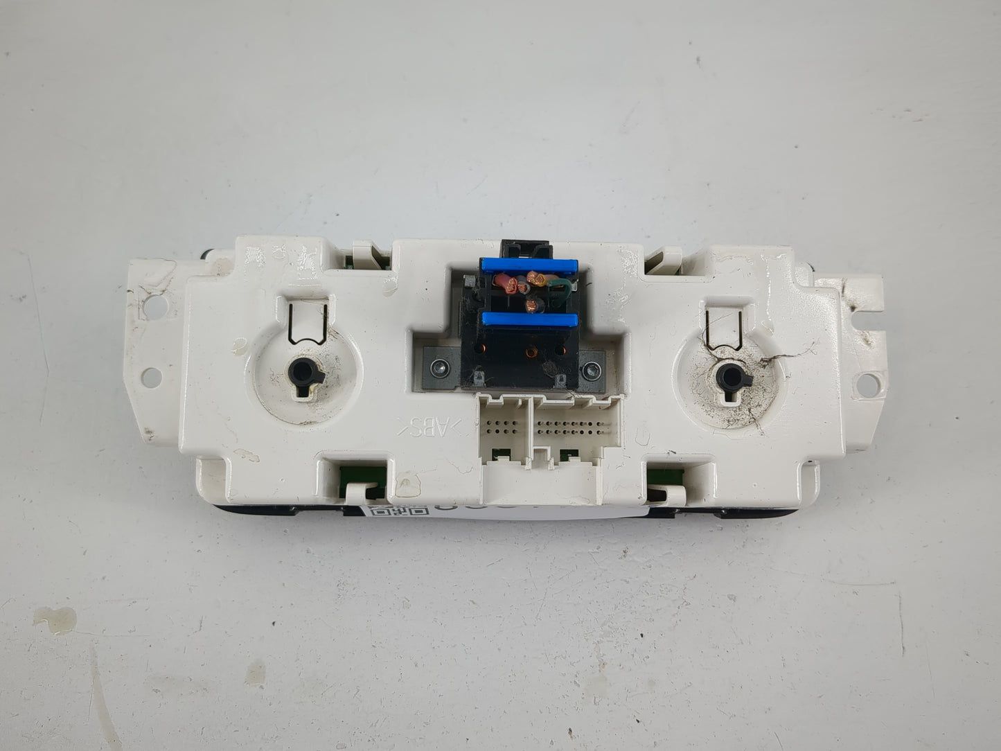 2005-2010 Chevrolet Cobalt Climate Control Module Temperature AC/Heater Replacement P/N:15890411 Fits OEM Used Auto Parts - 