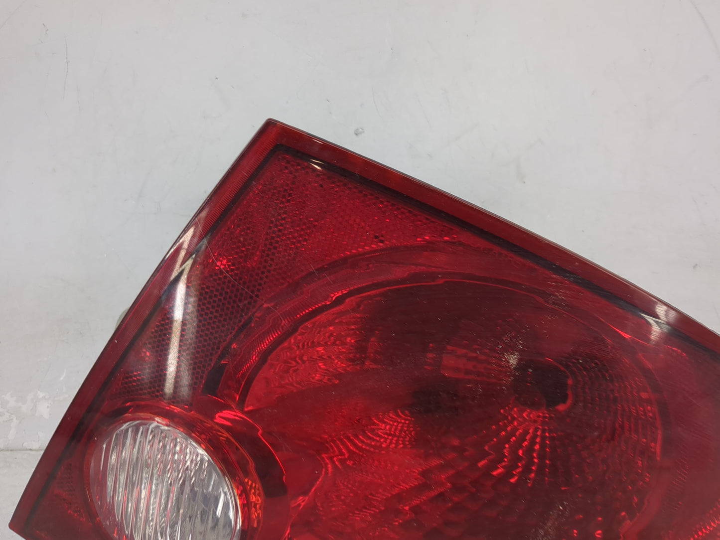 2005-2010 Chevrolet Cobalt Tail Light Assembly Driver Left OEM P/N:15277881 Fits Fits 2005 2006 2007 2008 2009 2010 OEM Used