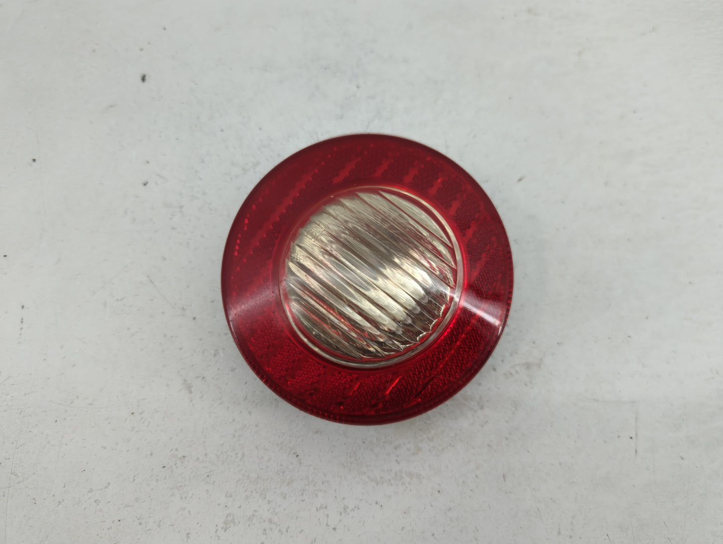2005-2010 Chevrolet Cobalt Tail Light Assembly Passenger Right OEM P/N:15874975 Fits Fits 2005 2006 2007 2008 2009 2010 OEM 