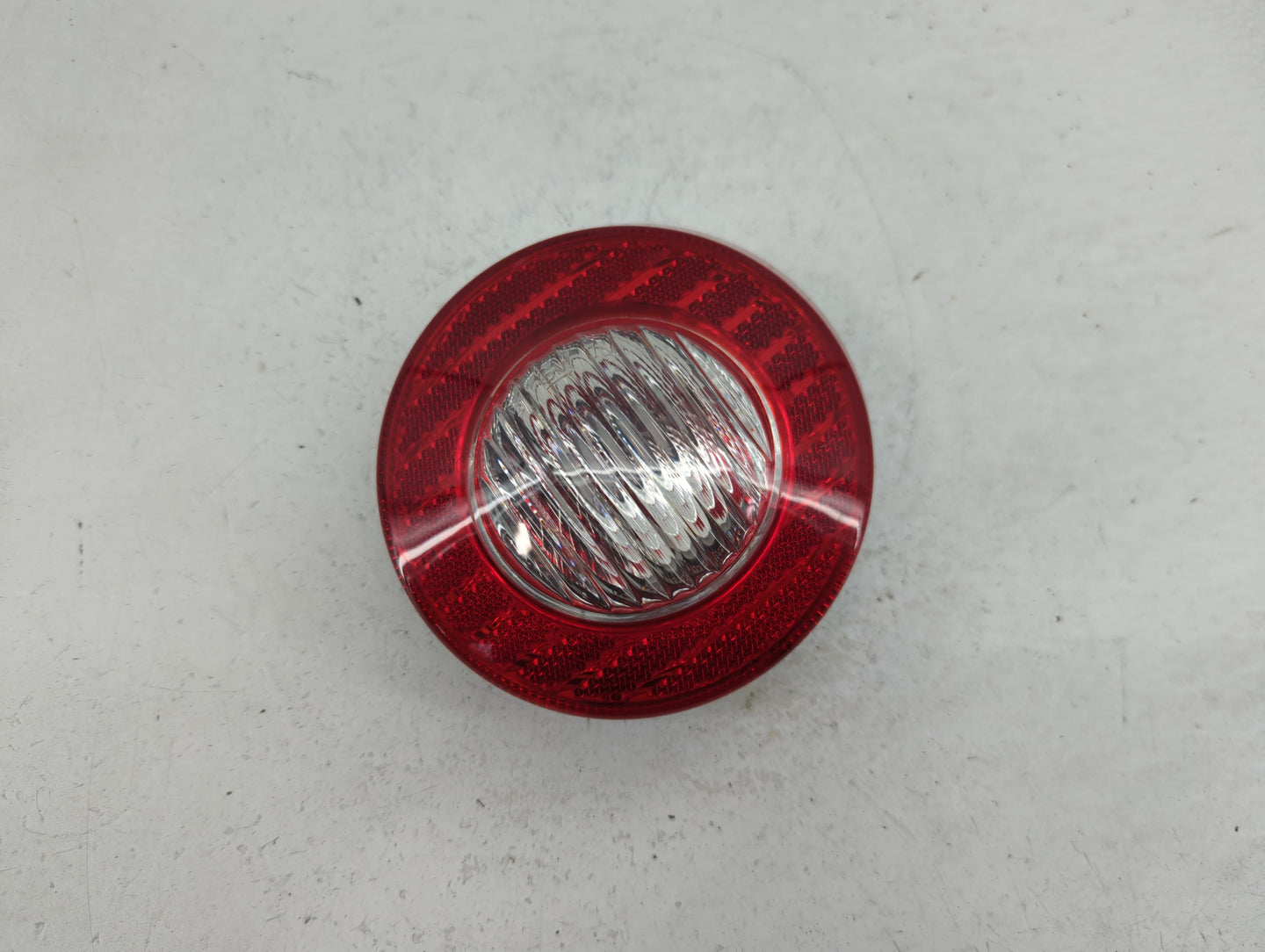 2005-2010 Chevrolet Cobalt Tail Light Assembly Passenger Right OEM P/N:15874975 Fits Fits 2005 2006 2007 2008 2009 2010 OEM 