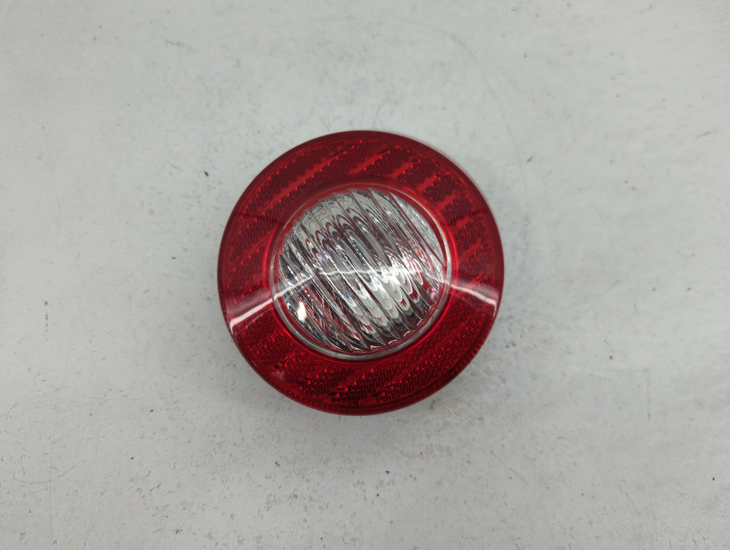2005-2010 Chevrolet Cobalt Tail Light Assembly Passenger Right OEM P/N:15874975 Fits Fits 2005 2006 2007 2008 2009 2010 OEM 