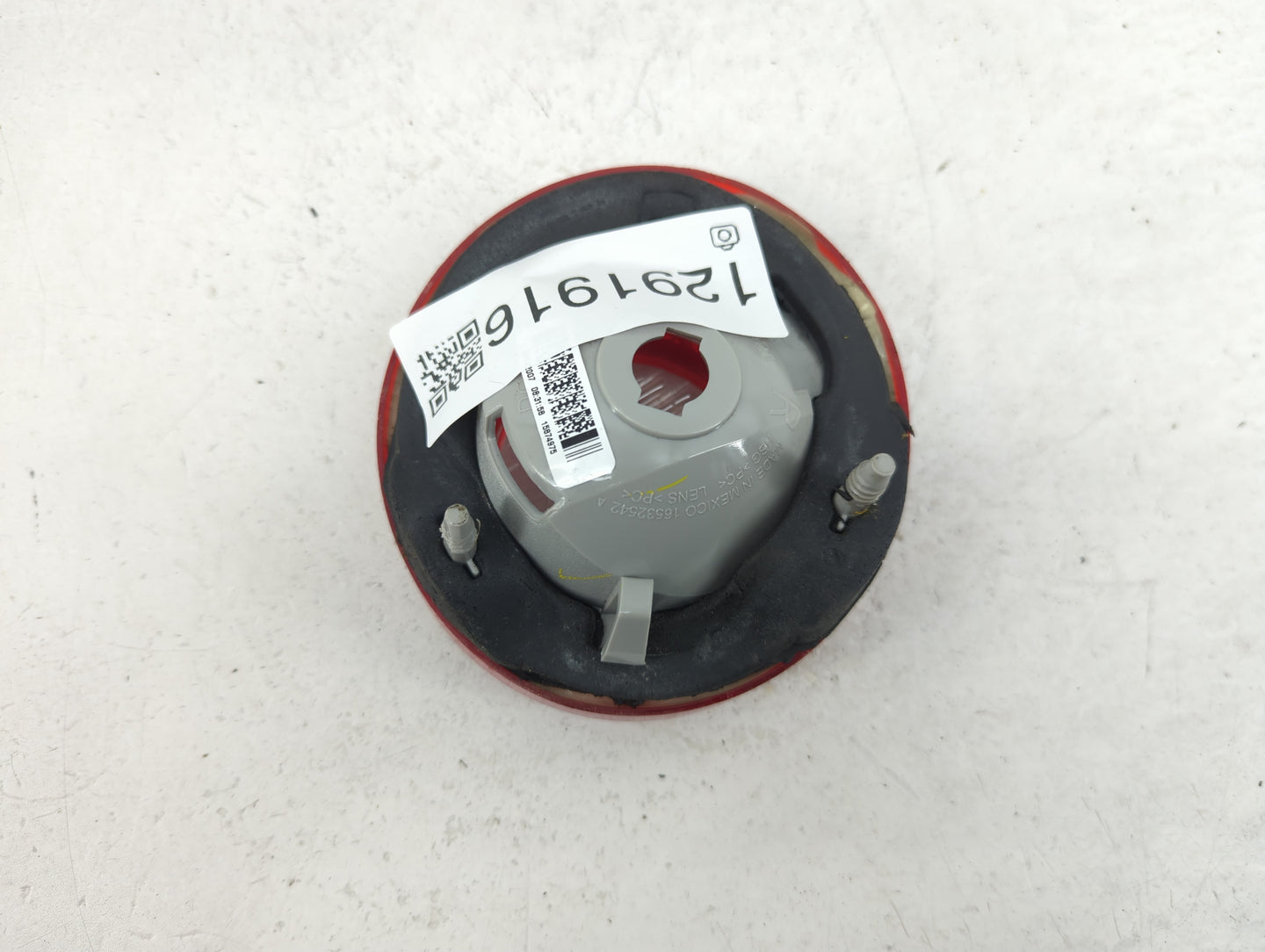 2005-2010 Chevrolet Cobalt Tail Light Assembly Passenger Right OEM P/N:15874975 Fits Fits 2005 2006 2007 2008 2009 2010 OEM 