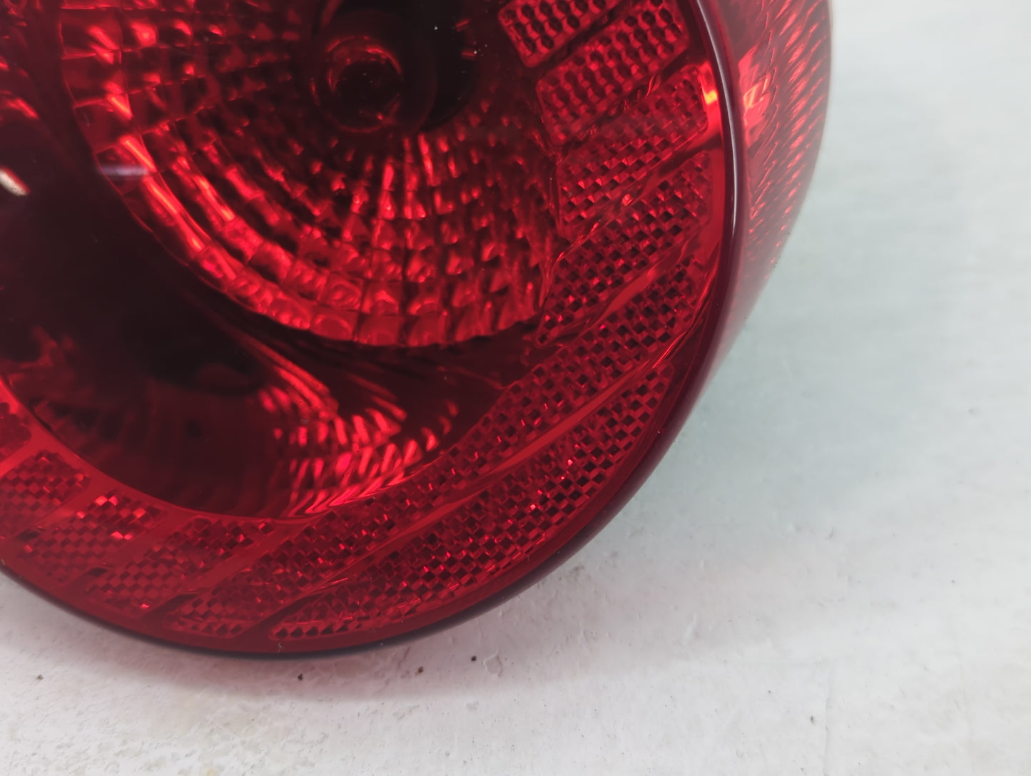 2005-2010 Chevrolet Cobalt Tail Light Assembly Passenger Right OEM P/N:16532532 A 4 Fits Fits 2005 2006 2007 2008 2009 2010 