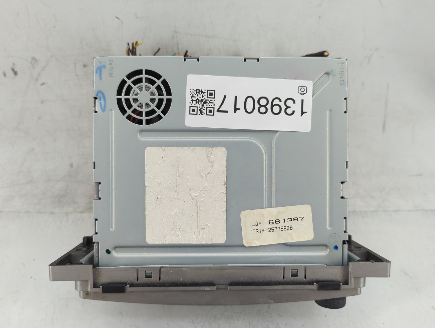 2007-2008 Chevrolet Cobalt Radio AM FM Cd Player Receiver Replacement P/N:M4G493320A Fits Fits 2007 2008 OEM Used Auto Parts