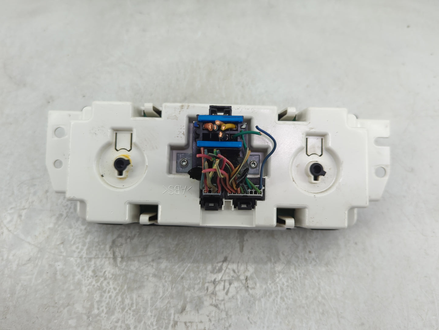 2005-2010 Chevrolet Cobalt Climate Control Module Temperature AC/Heater Replacement P/N:15890411 Fits OEM Used Auto Parts - 
