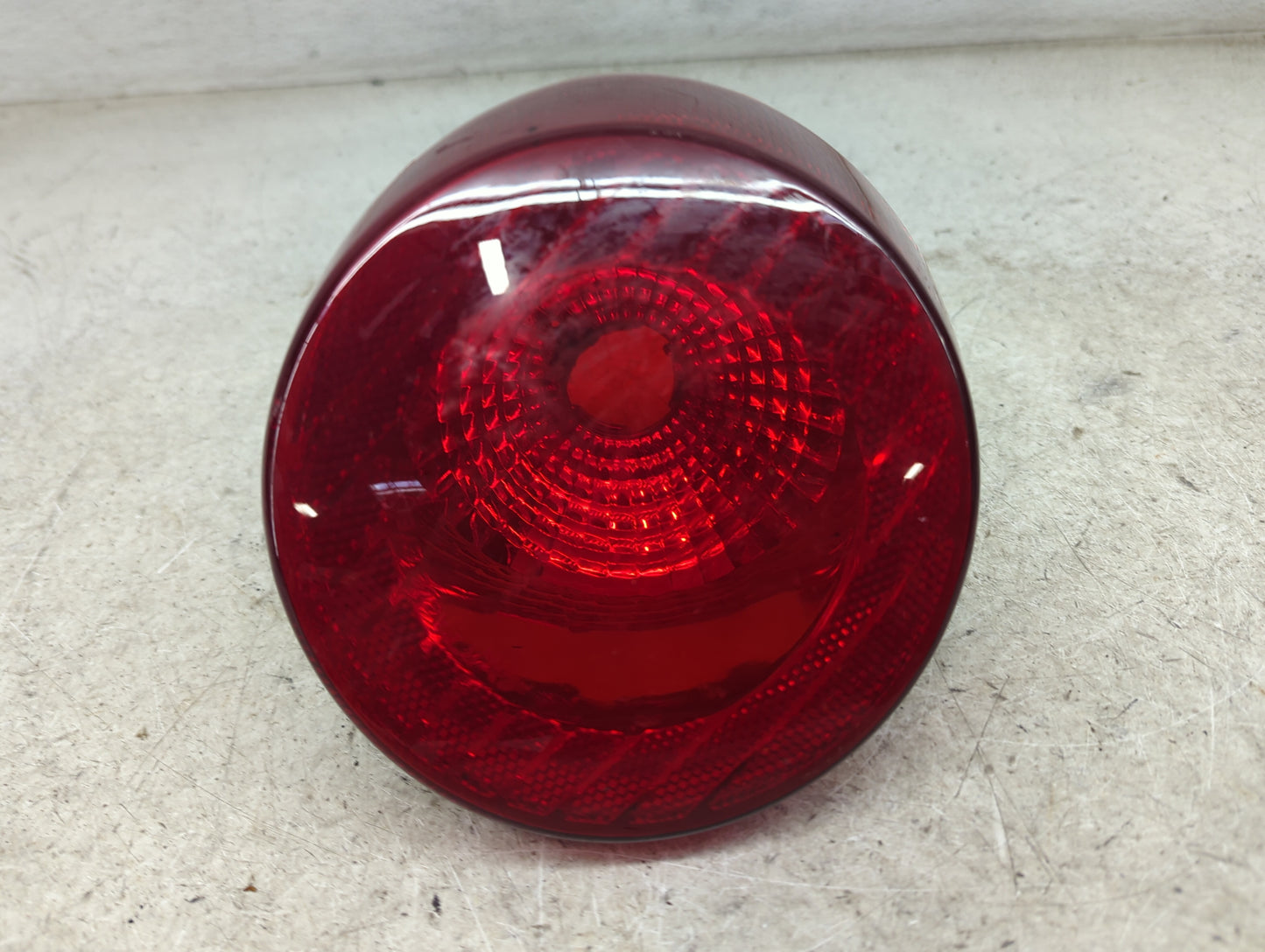 2008 Chevrolet Cobalt Tail Light Assembly Passenger Right OEM P/N:GM375-B000R 30502250 Fits OEM Used Auto Parts - Oemusedaut