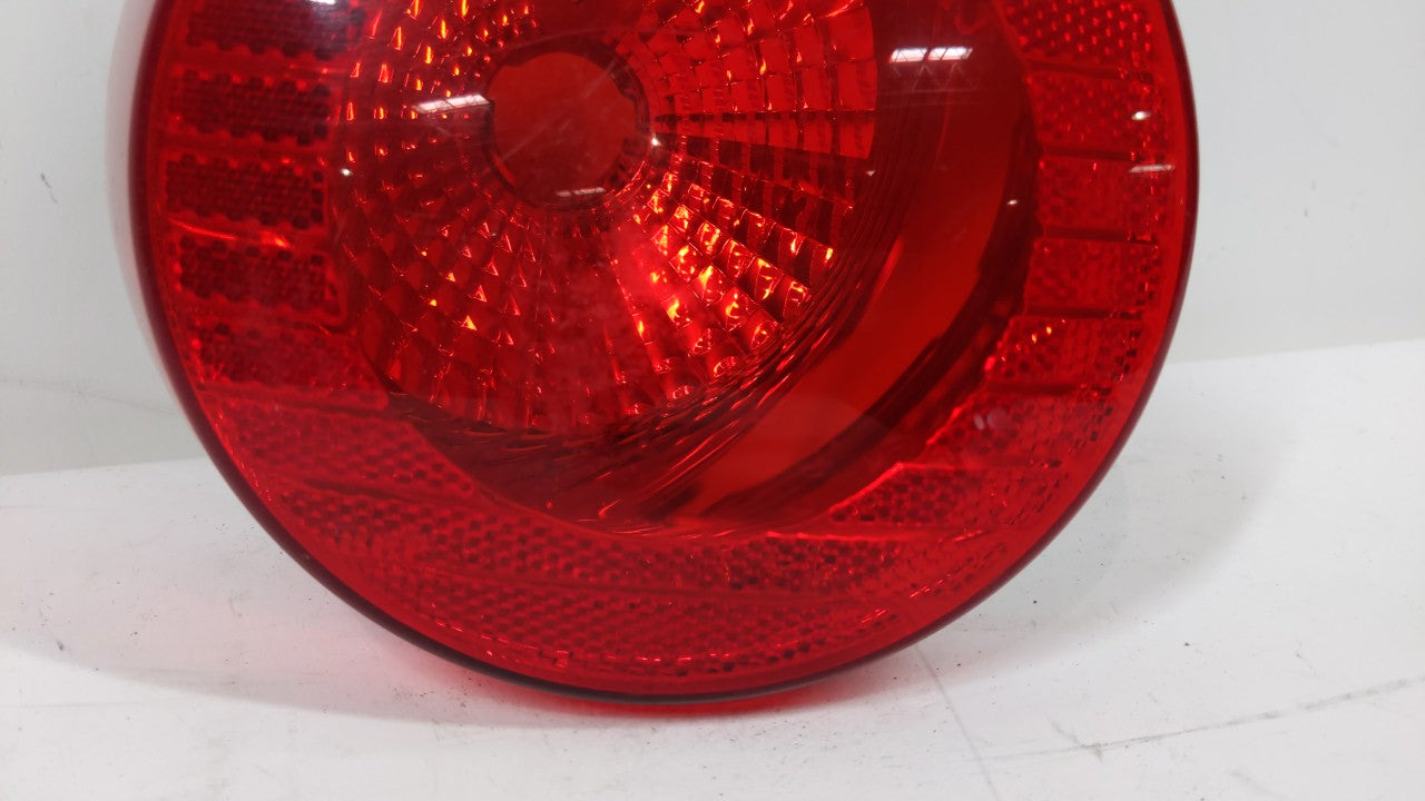 2005-2010 Chevrolet Cobalt Tail Light Assembly Driver Left OEM P/N:15797855 16532531 Fits Fits 2005 2006 2007 2008 2009 2010