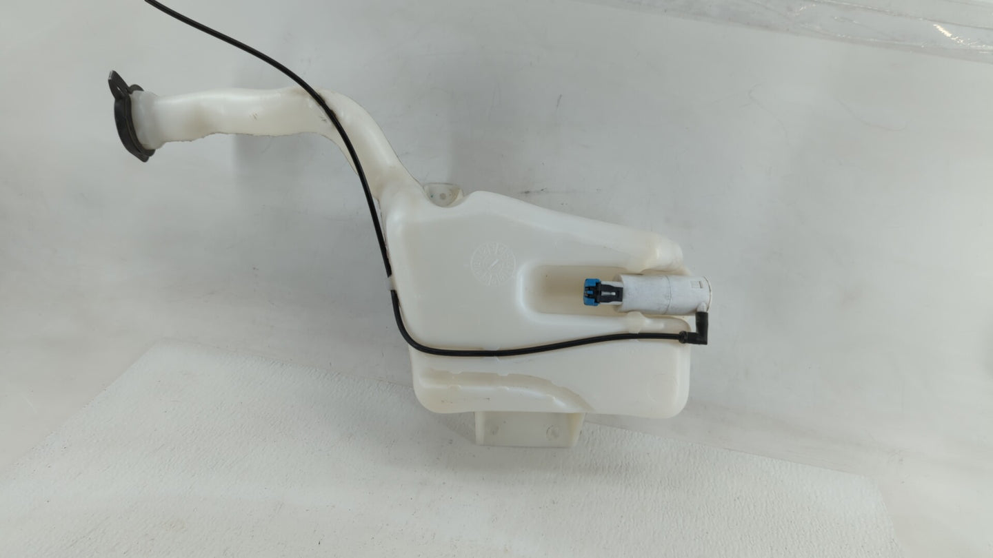 2005-2010 Chevrolet Cobalt Windshield Washer Fluid Reservoir Bottle Oem - Oemusedautoparts1.com