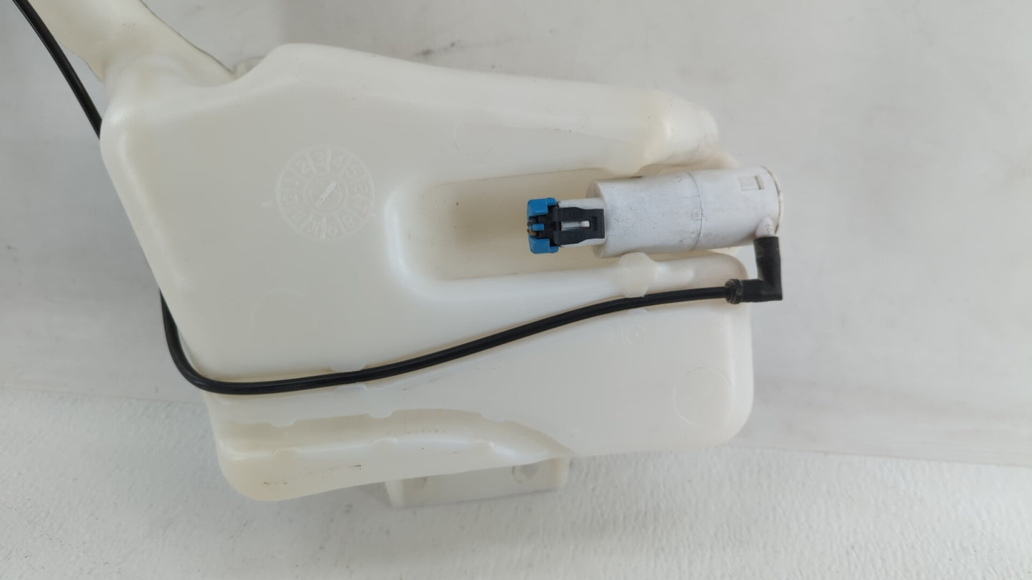 2005-2010 Chevrolet Cobalt Windshield Washer Fluid Reservoir Bottle Oem - Oemusedautoparts1.com