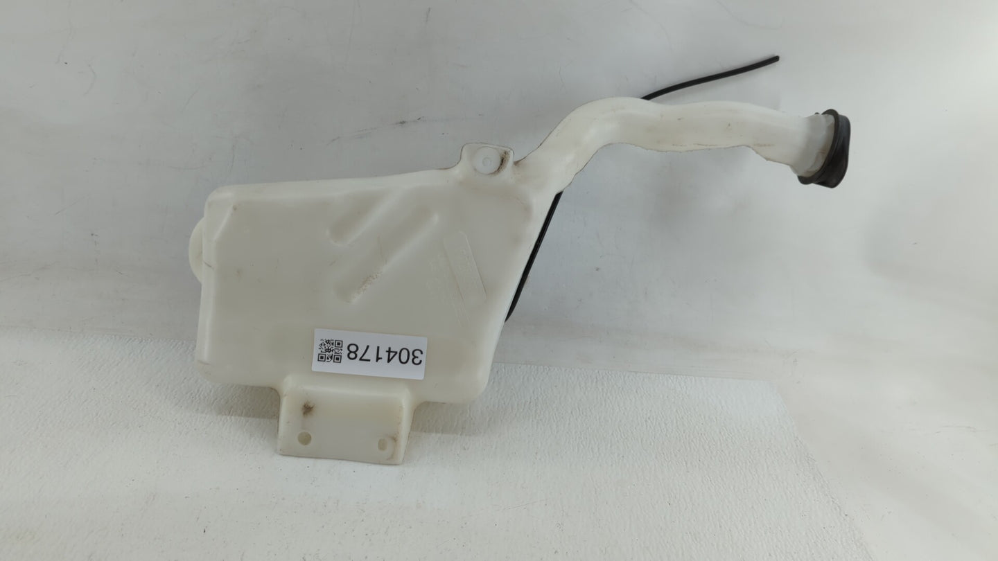 2005-2010 Chevrolet Cobalt Windshield Washer Fluid Reservoir Bottle Oem - Oemusedautoparts1.com