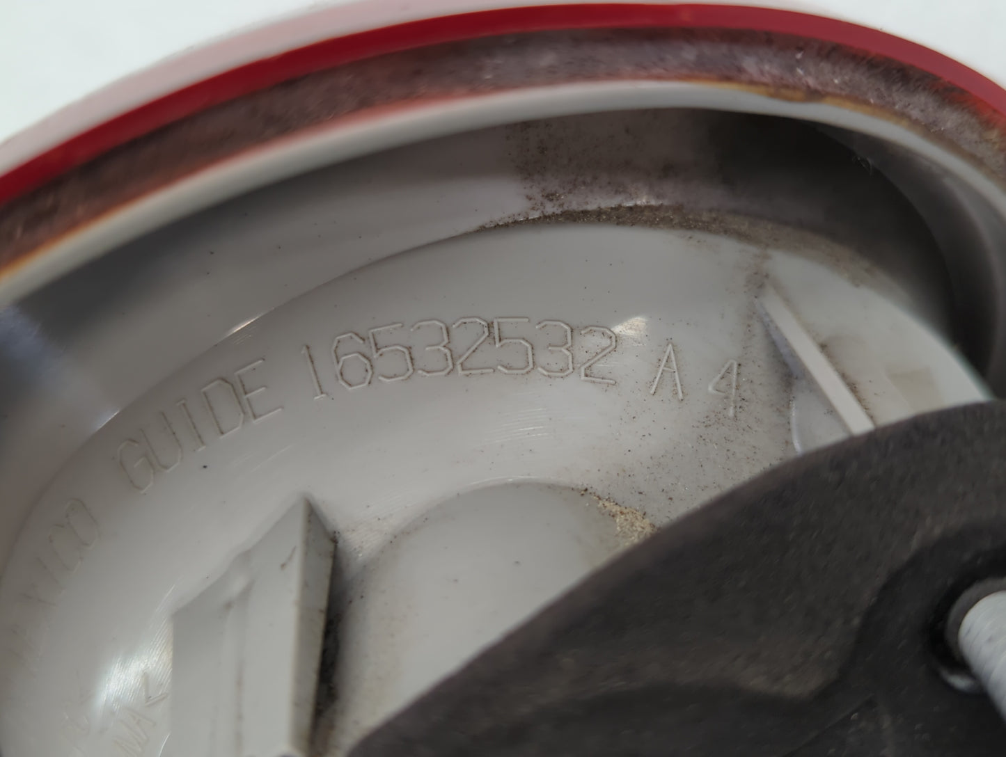 2005-2010 Chevrolet Cobalt Tail Light Assembly Passenger Right OEM P/N:15797856 16532532 A Fits Fits 2005 2006 2007 2008 200