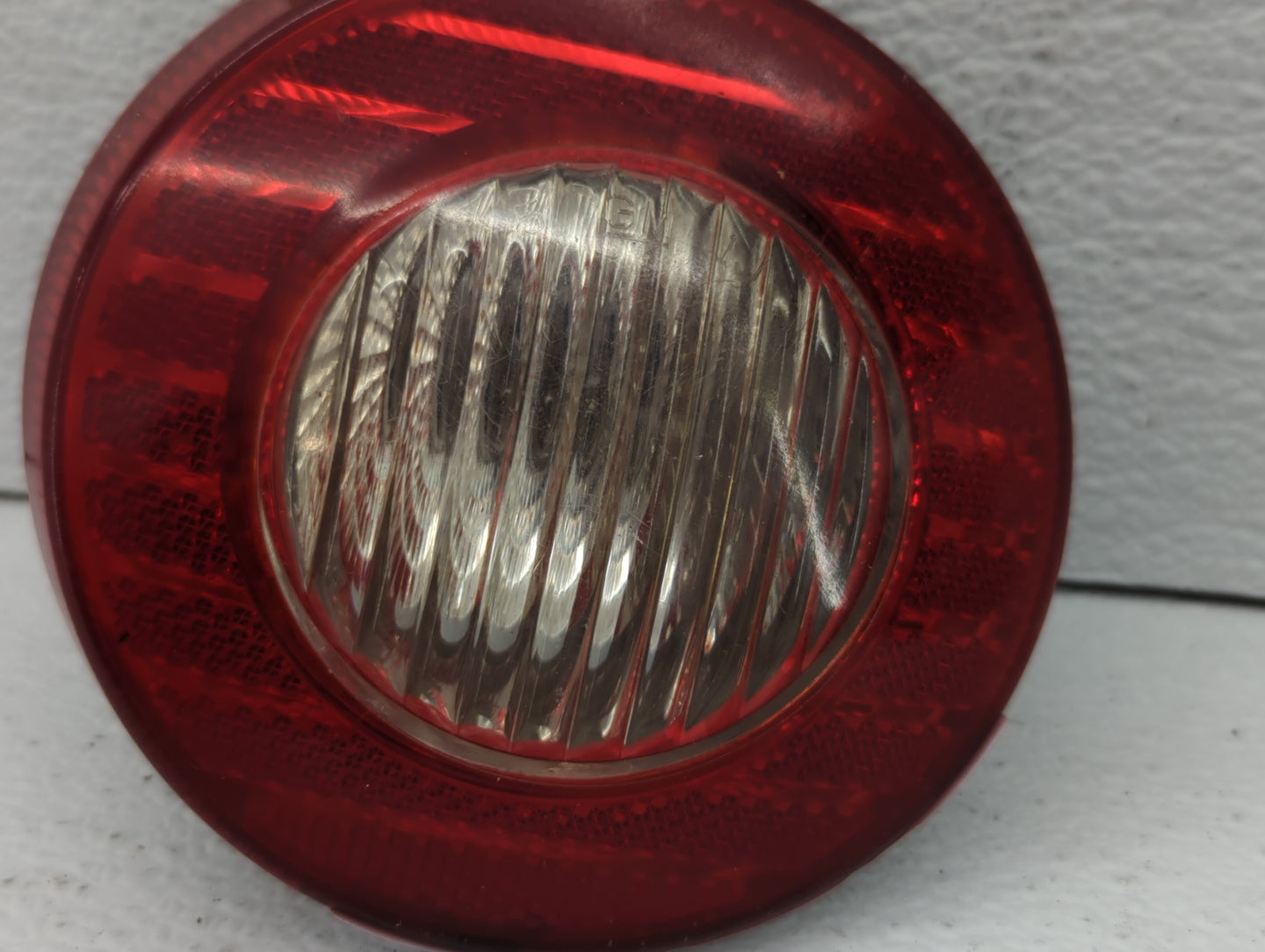 2005-2010 Chevrolet Cobalt Tail Light Assembly Driver Left OEM P/N:15532541 16532531 Fits Fits 2005 2006 2007 2008 2009 2010
