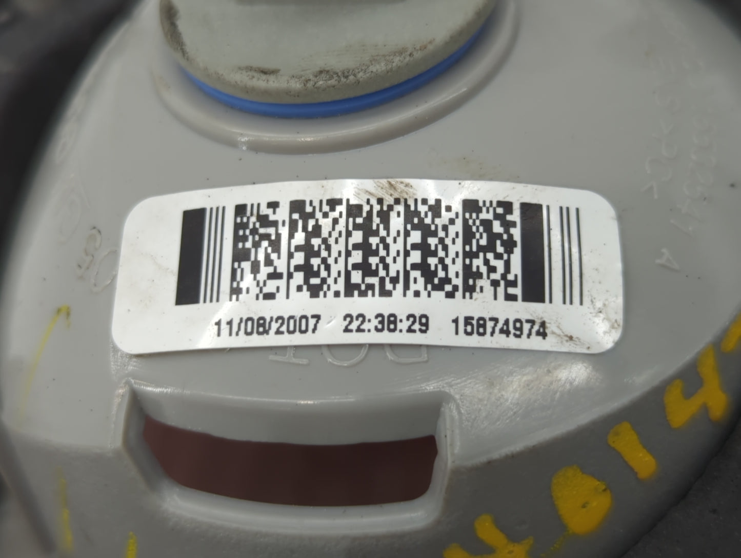 2005-2010 Chevrolet Cobalt Tail Light Assembly Driver Left OEM P/N:15532541 16532531 Fits Fits 2005 2006 2007 2008 2009 2010