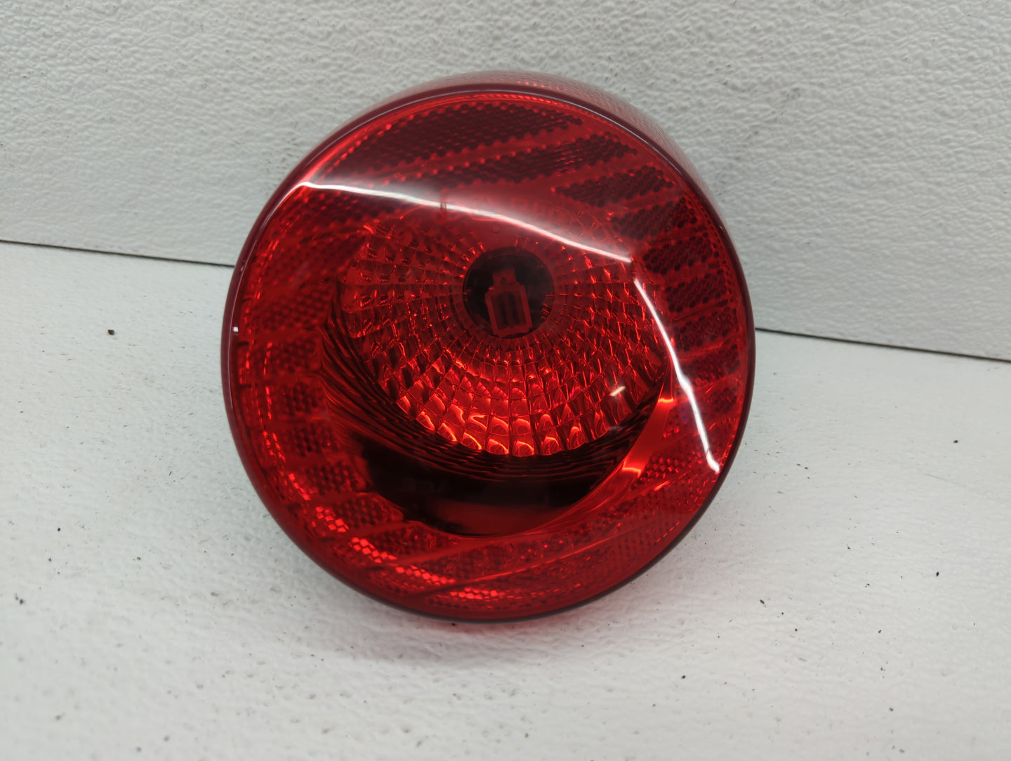 2005-2010 Chevrolet Cobalt Tail Light Assembly Passenger Right OEM P/N:16532532 15797856 Fits Fits 2005 2006 2007 2008 2009 