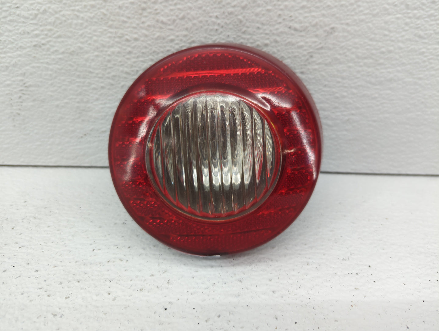 2005-2010 Chevrolet Cobalt Tail Light Assembly Passenger Right OEM P/N:15874975 16532542 Fits Fits 2005 2006 2007 2008 2009 