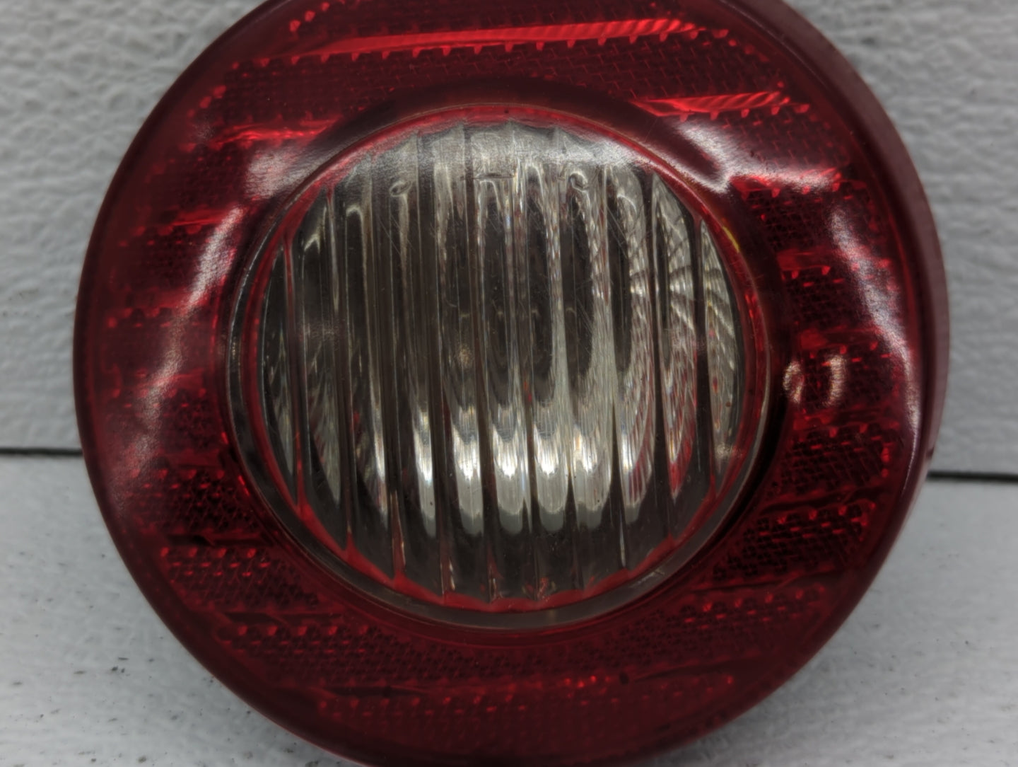 2005-2010 Chevrolet Cobalt Tail Light Assembly Passenger Right OEM P/N:15874975 16532542 Fits Fits 2005 2006 2007 2008 2009 