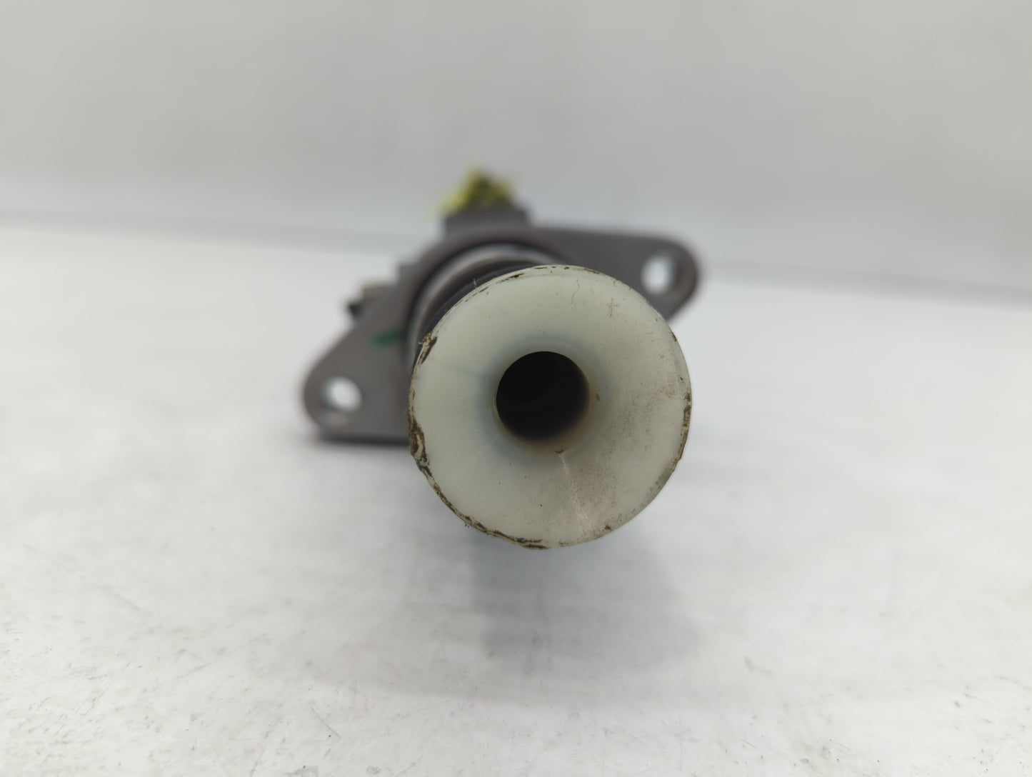 2008-2010 Chevrolet Cobalt Brake Master Cylinder - Oemusedautoparts1.com