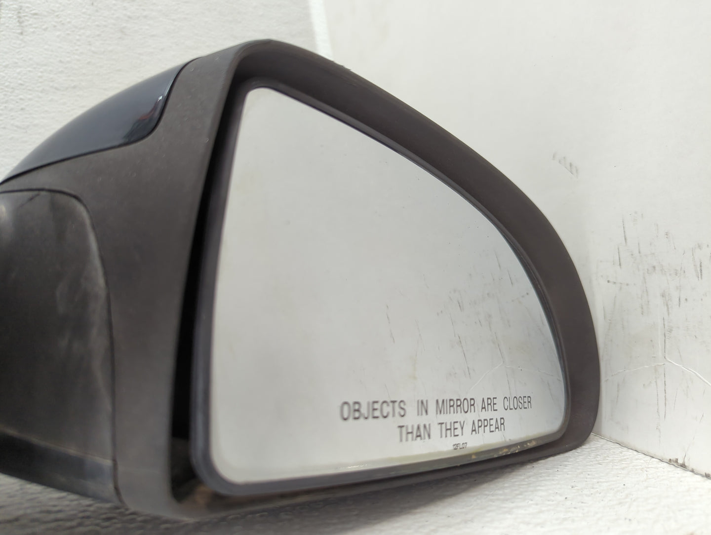 2005-2010 Chevrolet Cobalt Passenger Side View Mirror - Right Door Mirror OEM Used - Oemusedautoparts1.com