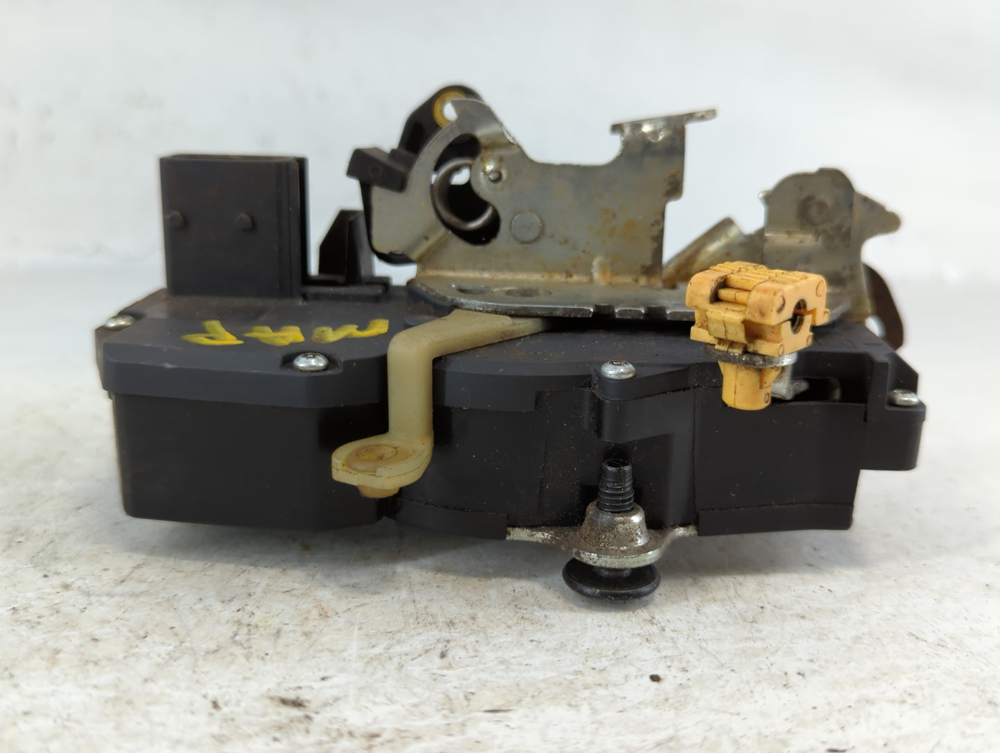 2008 Chevrolet Cobalt Door Latch - Oemusedautoparts1.com