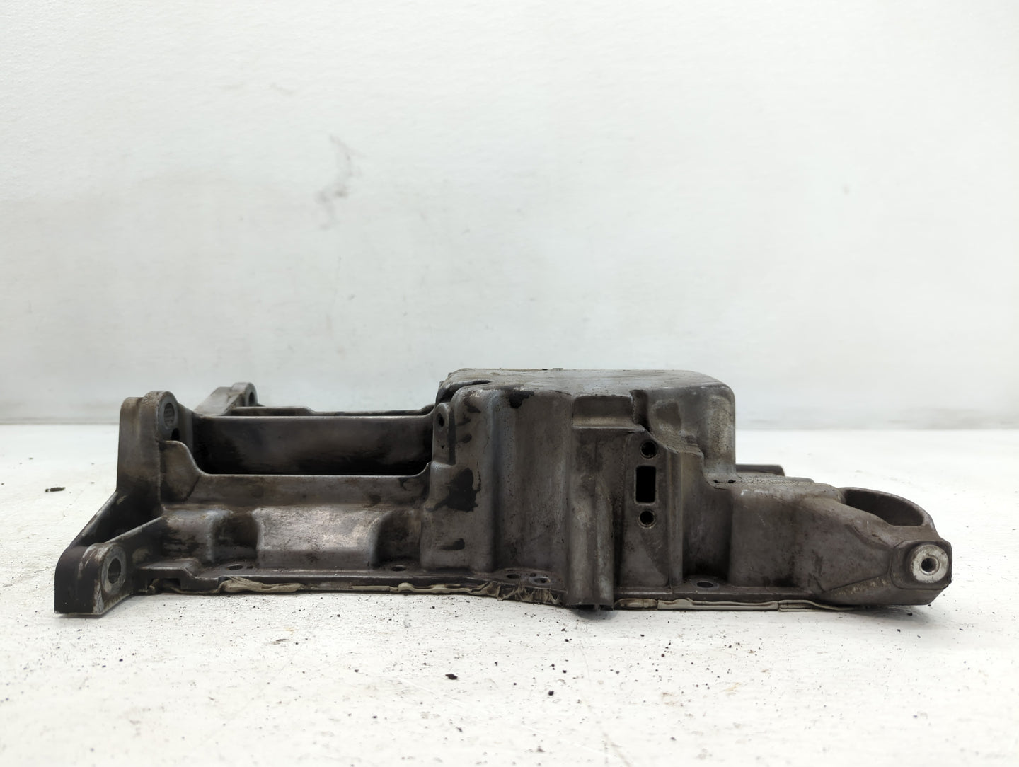 2008 Chevrolet Cobalt Engine Oil Pan Fits OEM Used Auto Parts - Oemusedautoparts1.com