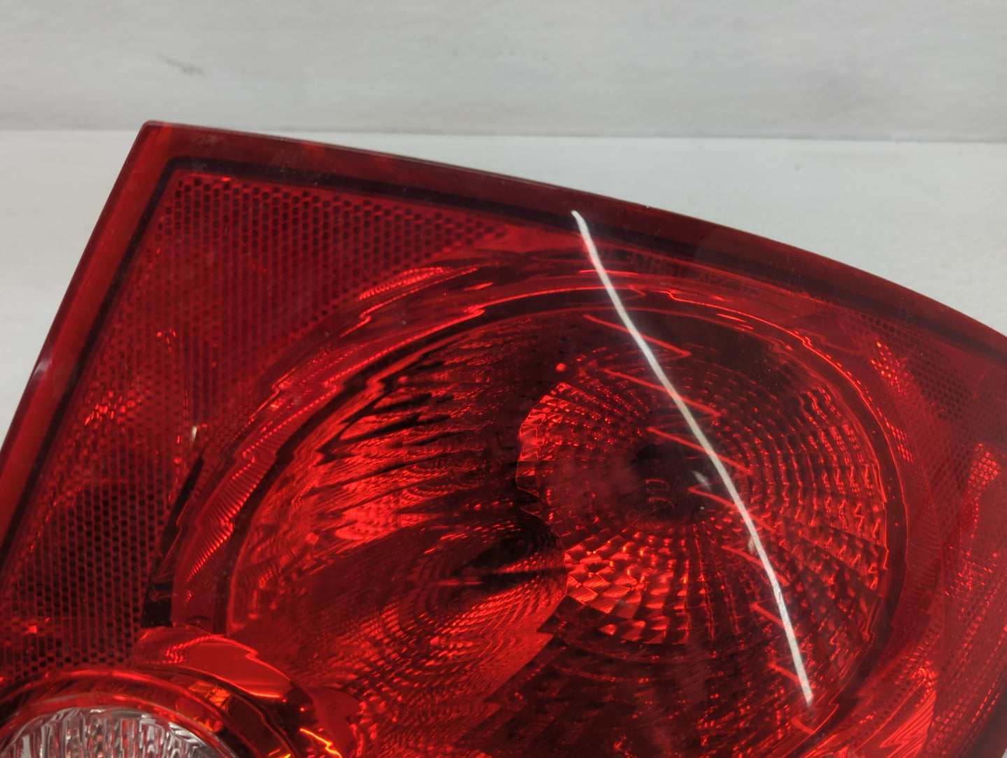 2005-2010 Chevrolet Cobalt Tail Light Assembly Passenger Right OEM P/N:25823650 Fits Fits 2005 2006 2007 2008 2009 2010 OEM 