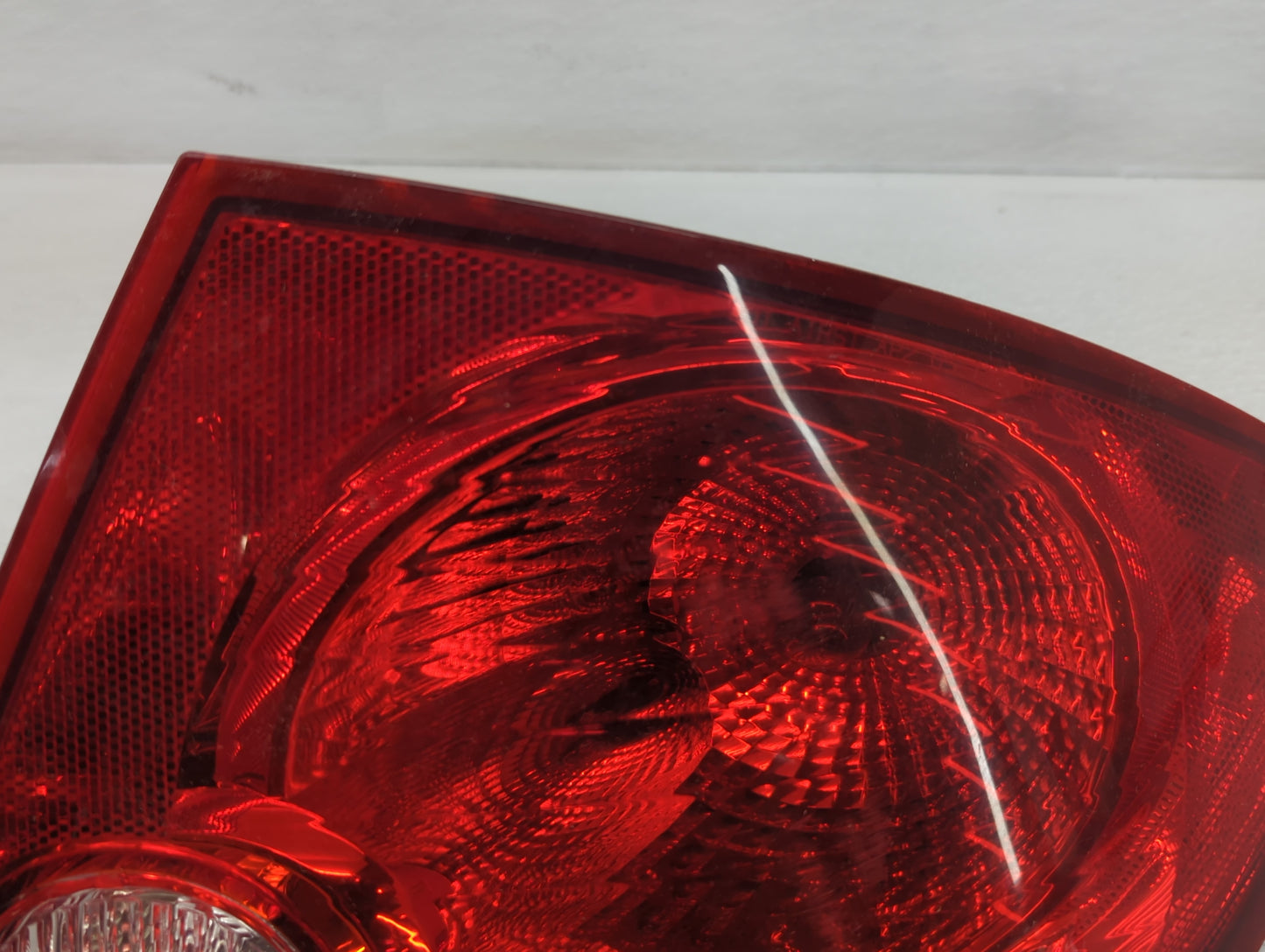 2005-2010 Chevrolet Cobalt Tail Light Assembly Passenger Right OEM P/N:25823650 Fits Fits 2005 2006 2007 2008 2009 2010 OEM 