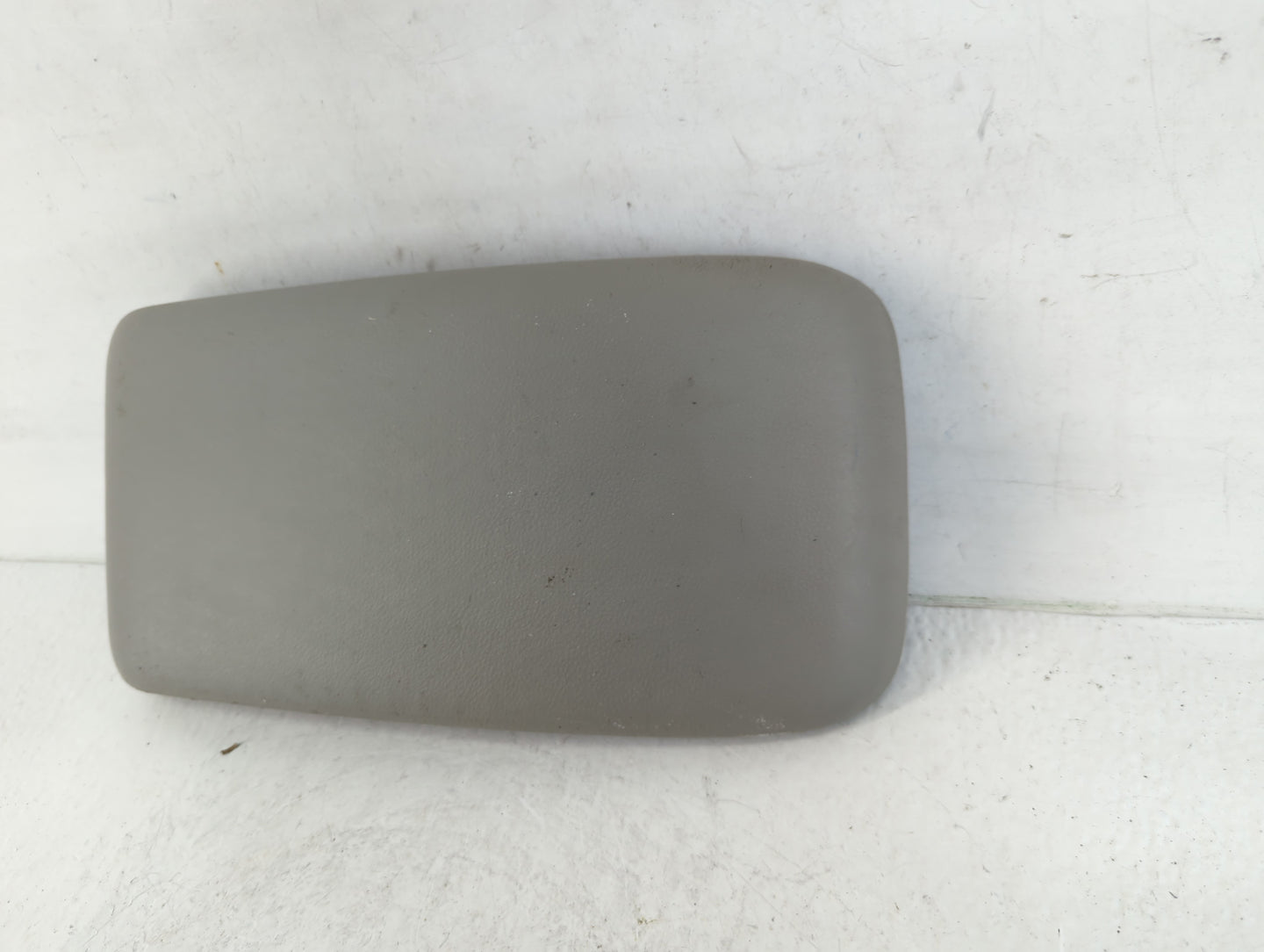 2008 Chevrolet Cobalt Center Console Armrest Cover Lid Fits OEM Used Auto Parts - Oemusedautoparts1.com