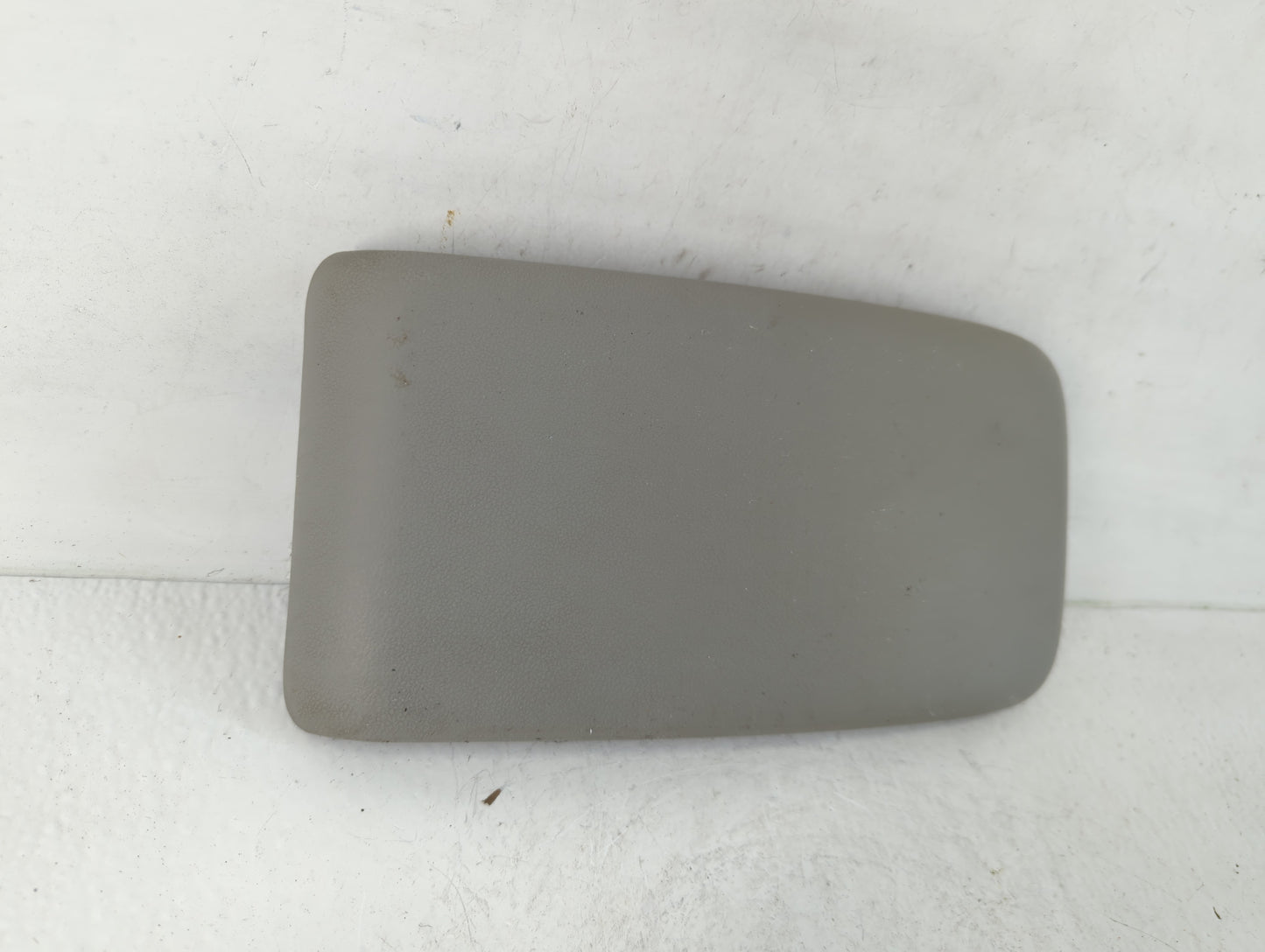 2008 Chevrolet Cobalt Center Console Armrest Cover Lid Fits OEM Used Auto Parts - Oemusedautoparts1.com