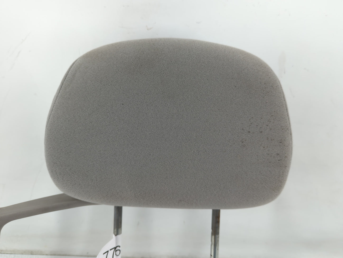 2006-2010 Chevrolet Cobalt Headrest Head Rest Rear Seat Fits Fits 2006 2007 2008 2009 2010 OEM Used Auto Parts - Oemusedauto