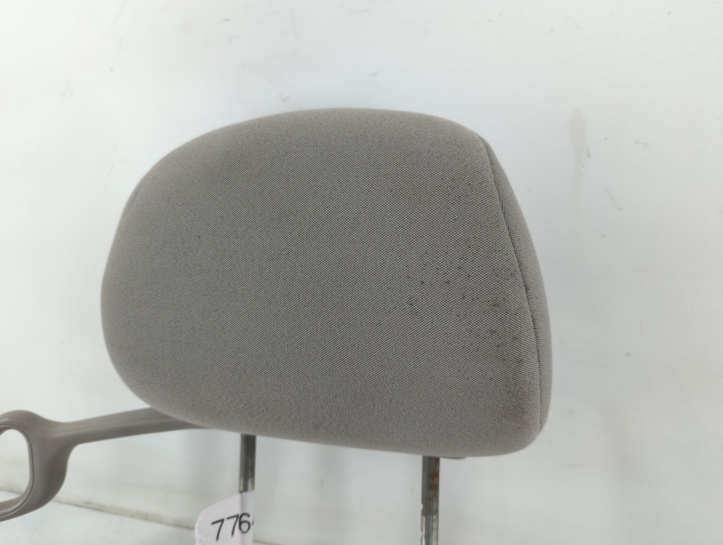 2006-2010 Chevrolet Cobalt Headrest Head Rest Rear Seat Fits Fits 2006 2007 2008 2009 2010 OEM Used Auto Parts - Oemusedauto