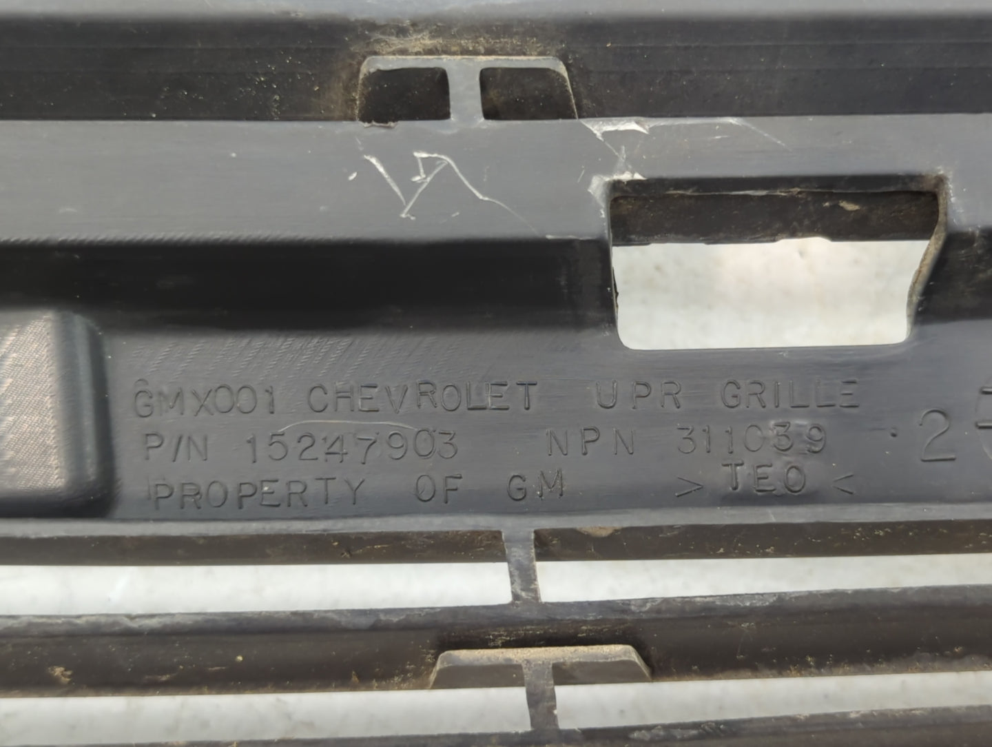2005-2010 Chevrolet Cobalt Front Grille Bumper Not Included - Oemusedautoparts1.com