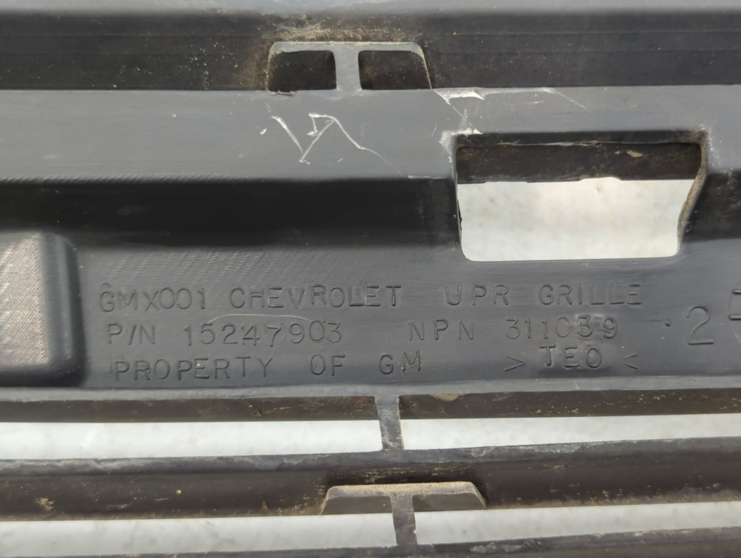 2005-2010 Chevrolet Cobalt Front Grille Bumper Not Included - Oemusedautoparts1.com