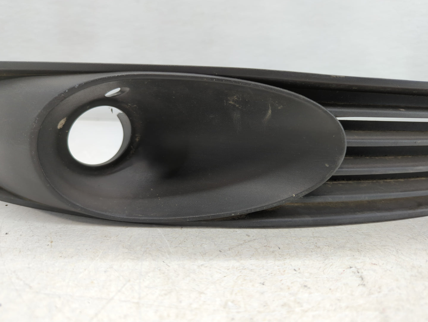 2005-2010 Chevrolet Cobalt Front Bumper Grille Cover - Oemusedautoparts1.com