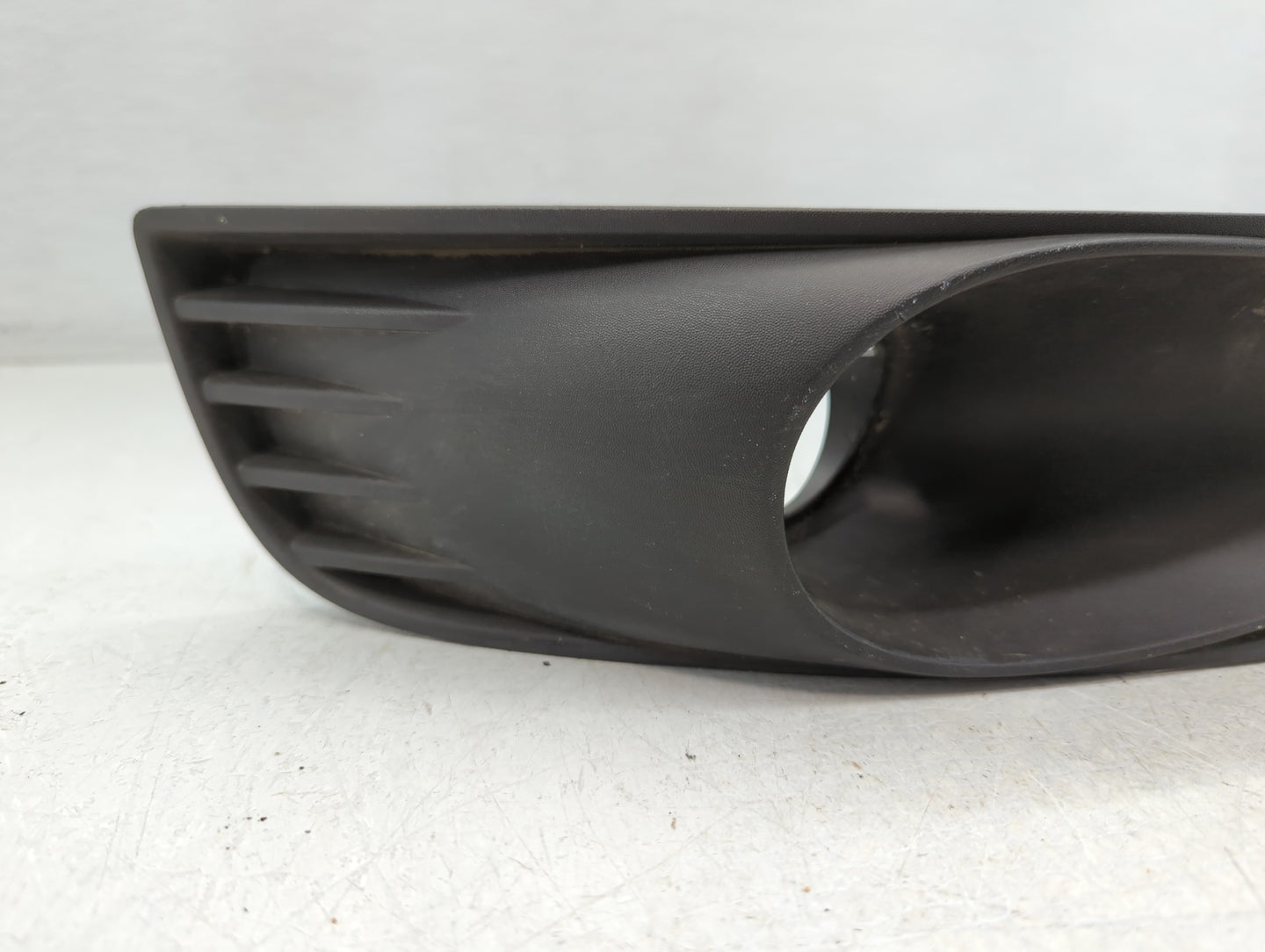 2005-2010 Chevrolet Cobalt Front Bumper Grille Cover - Oemusedautoparts1.com