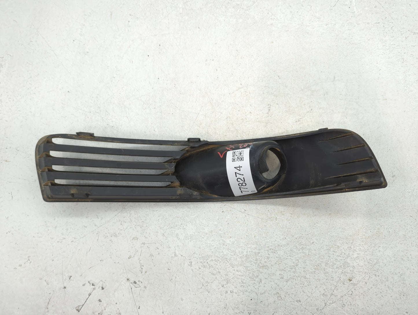 2005-2010 Chevrolet Cobalt Front Grille Bumper Not Included - Oemusedautoparts1.com