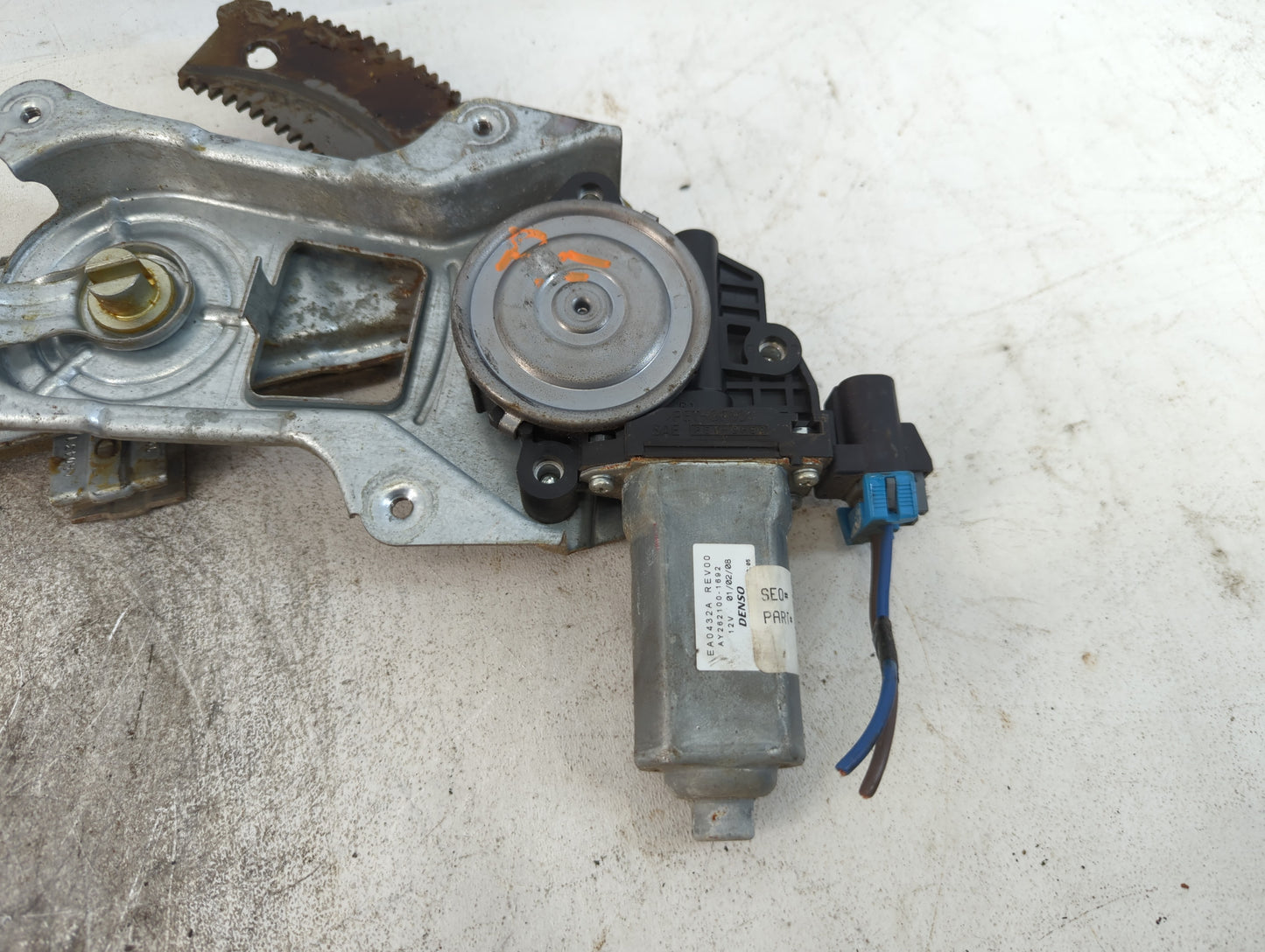 2005-2010 Chevrolet Cobalt Passenger Front Right Power Window Motor - Oemusedautoparts1.com