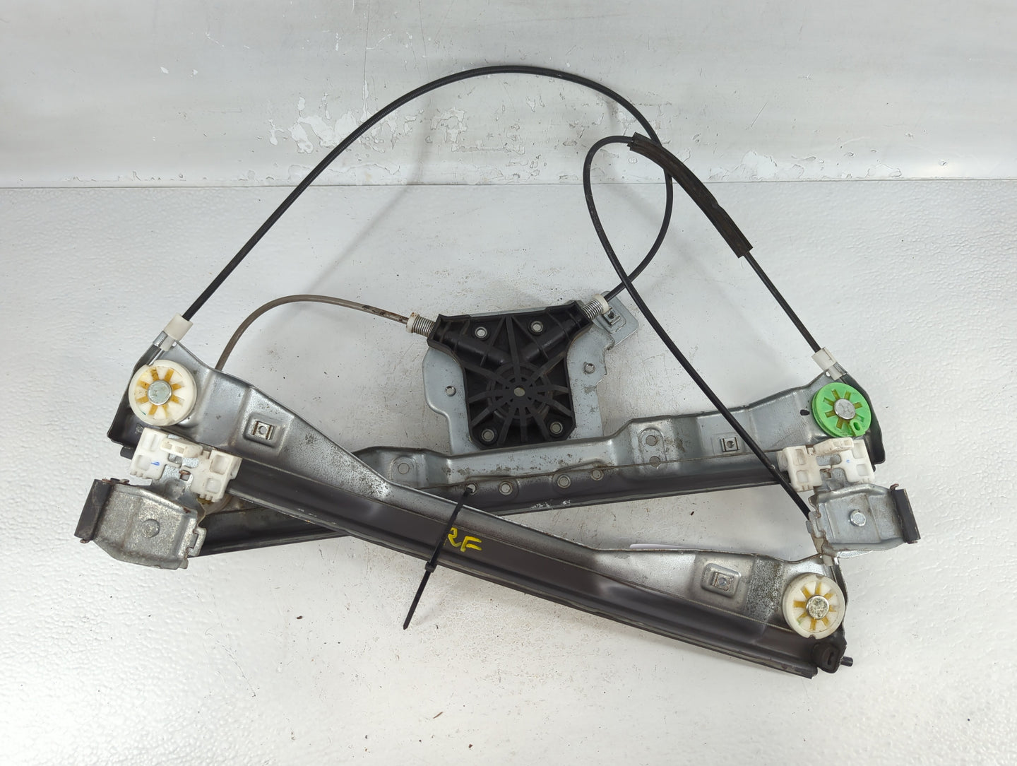2005-2010 Chevrolet Cobalt Window Regulator Passenger Front - Oemusedautoparts1.com